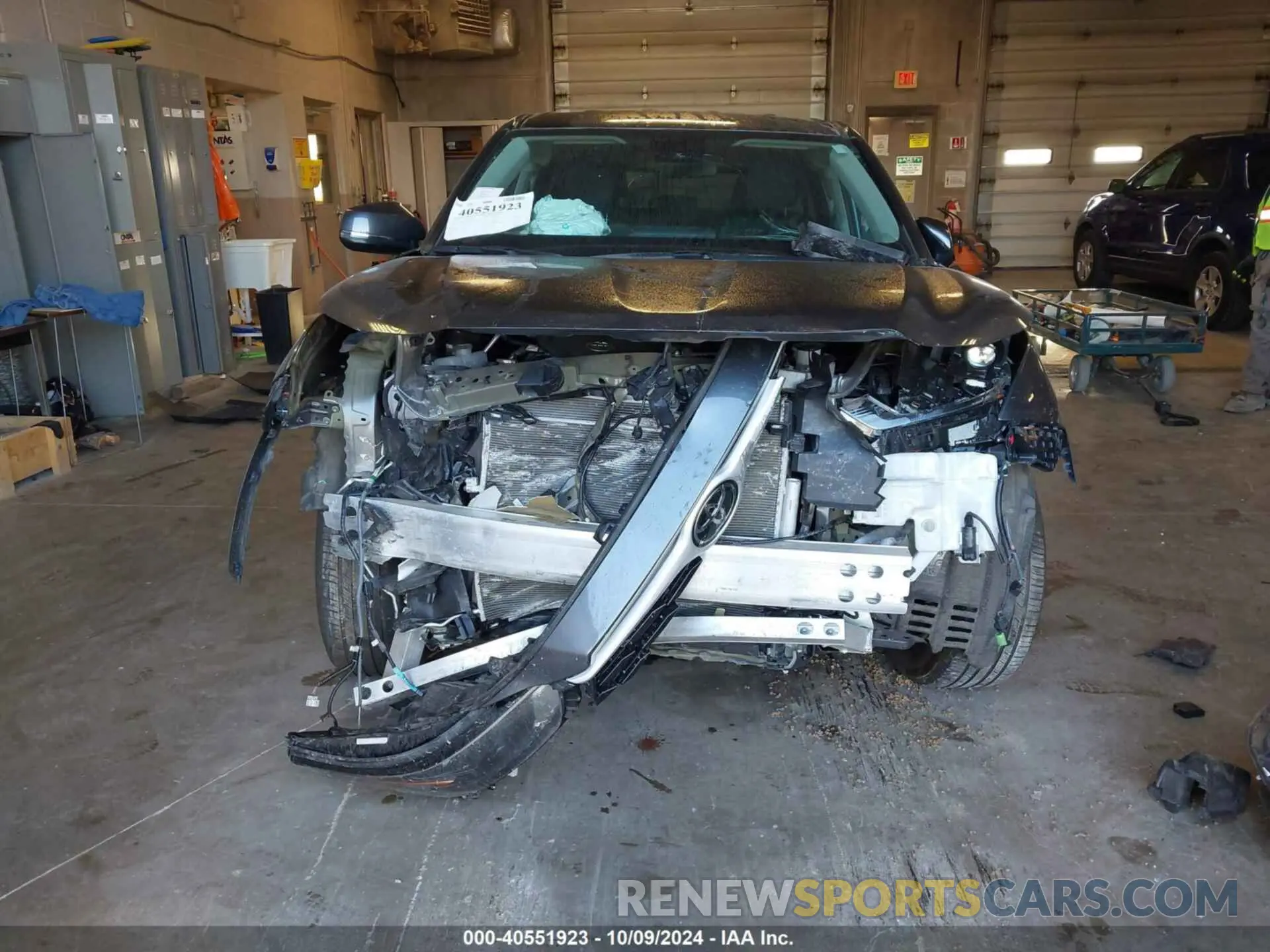 13 fotografías del automóvil dañado 5TDKDRAH0PS046893 TOYOTA HIGHLANDER 2023