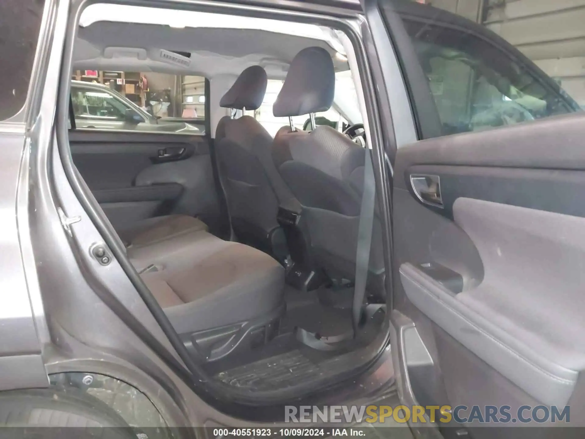 8 fotografías del automóvil dañado 5TDKDRAH0PS046893 TOYOTA HIGHLANDER 2023