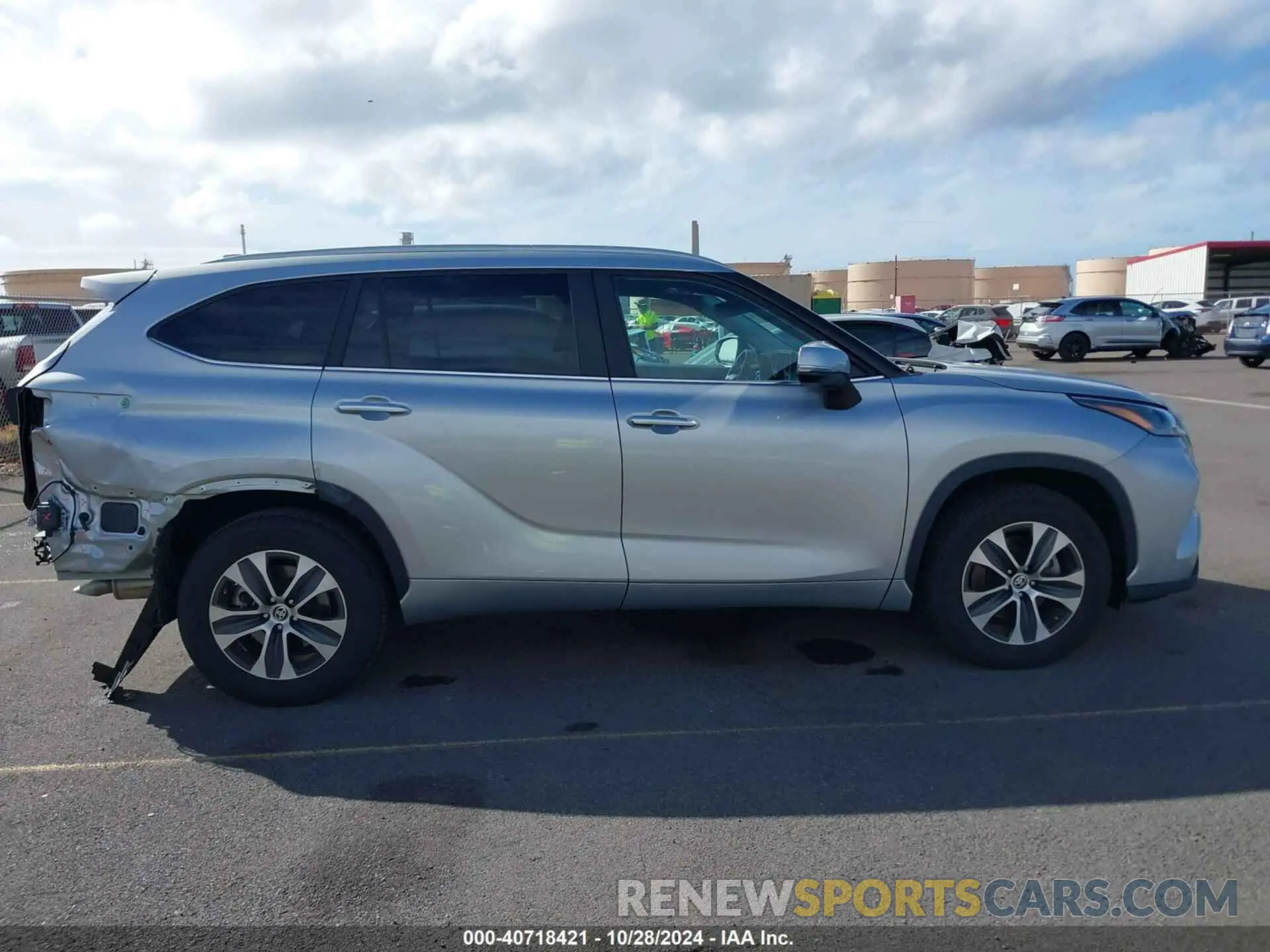 14 fotografías del automóvil dañado 5TDKDRAH0PS505436 TOYOTA HIGHLANDER 2023