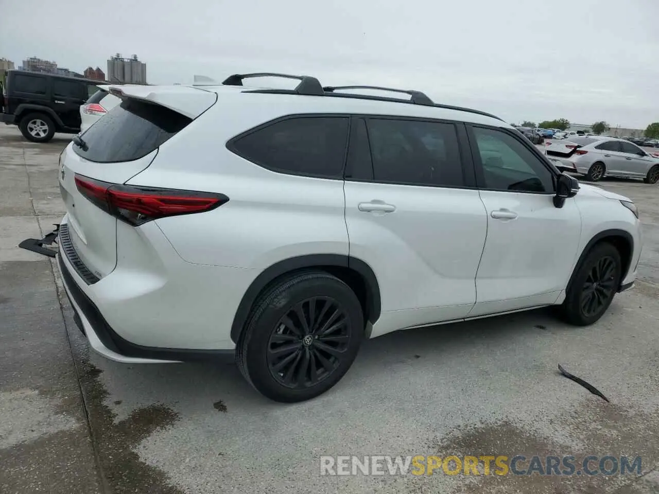 3 fotografías del automóvil dañado 5TDKDRAH1PS021310 TOYOTA HIGHLANDER 2023