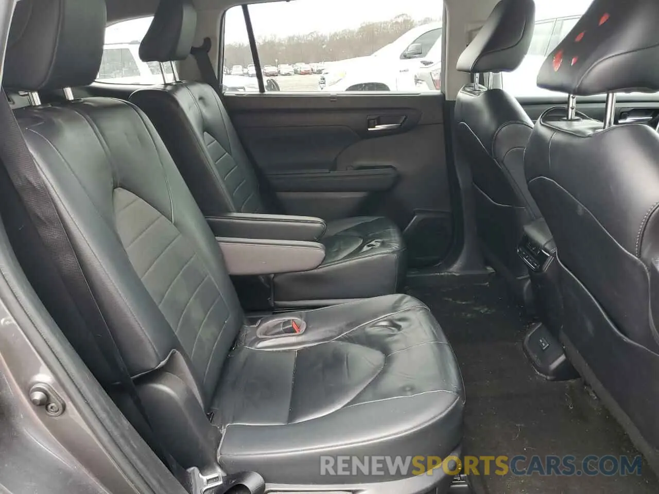 11 fotografías del automóvil dañado 5TDKDRAH1PS026037 TOYOTA HIGHLANDER 2023