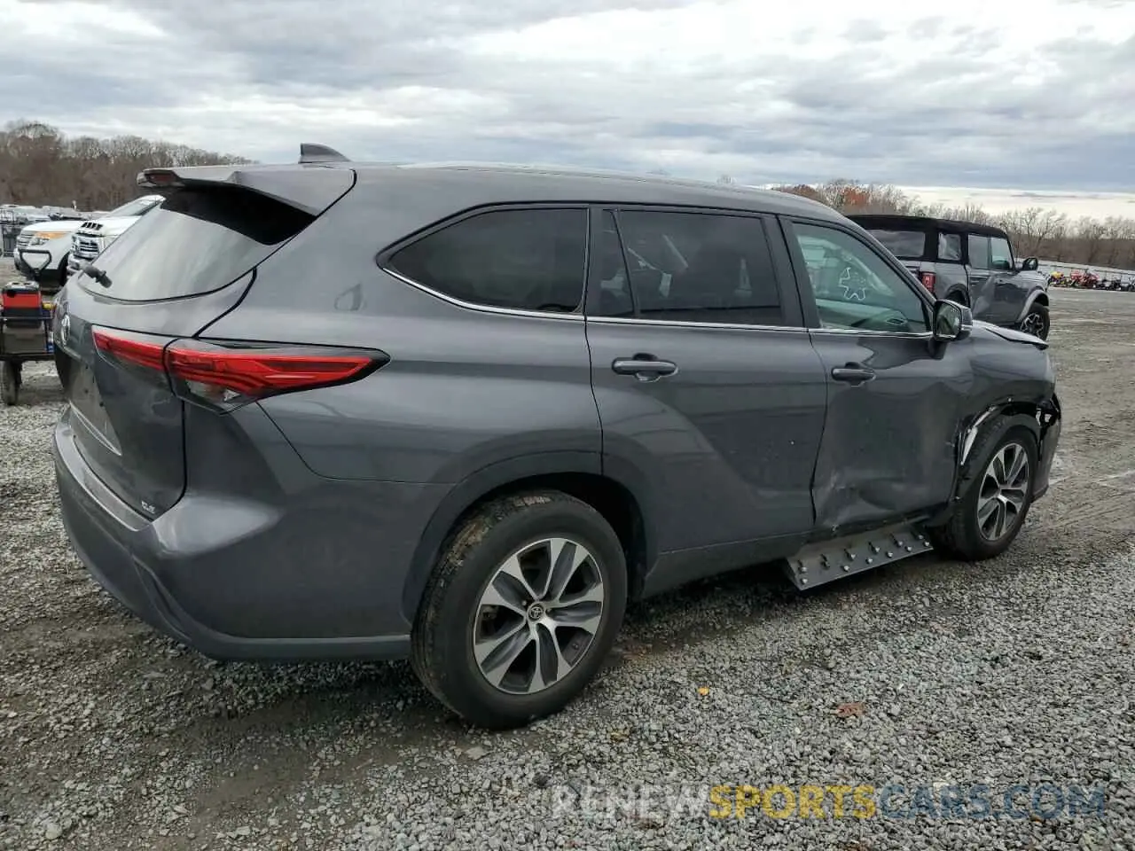 3 fotografías del automóvil dañado 5TDKDRAH1PS026037 TOYOTA HIGHLANDER 2023