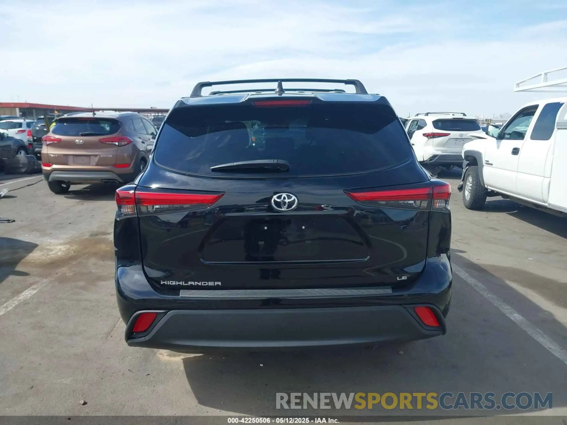 16 fotografías del automóvil dañado 5TDKDRAH1PS043128 TOYOTA HIGHLANDER 2023