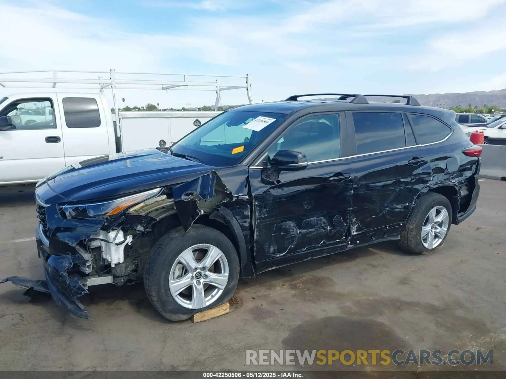 6 fotografías del automóvil dañado 5TDKDRAH1PS043128 TOYOTA HIGHLANDER 2023