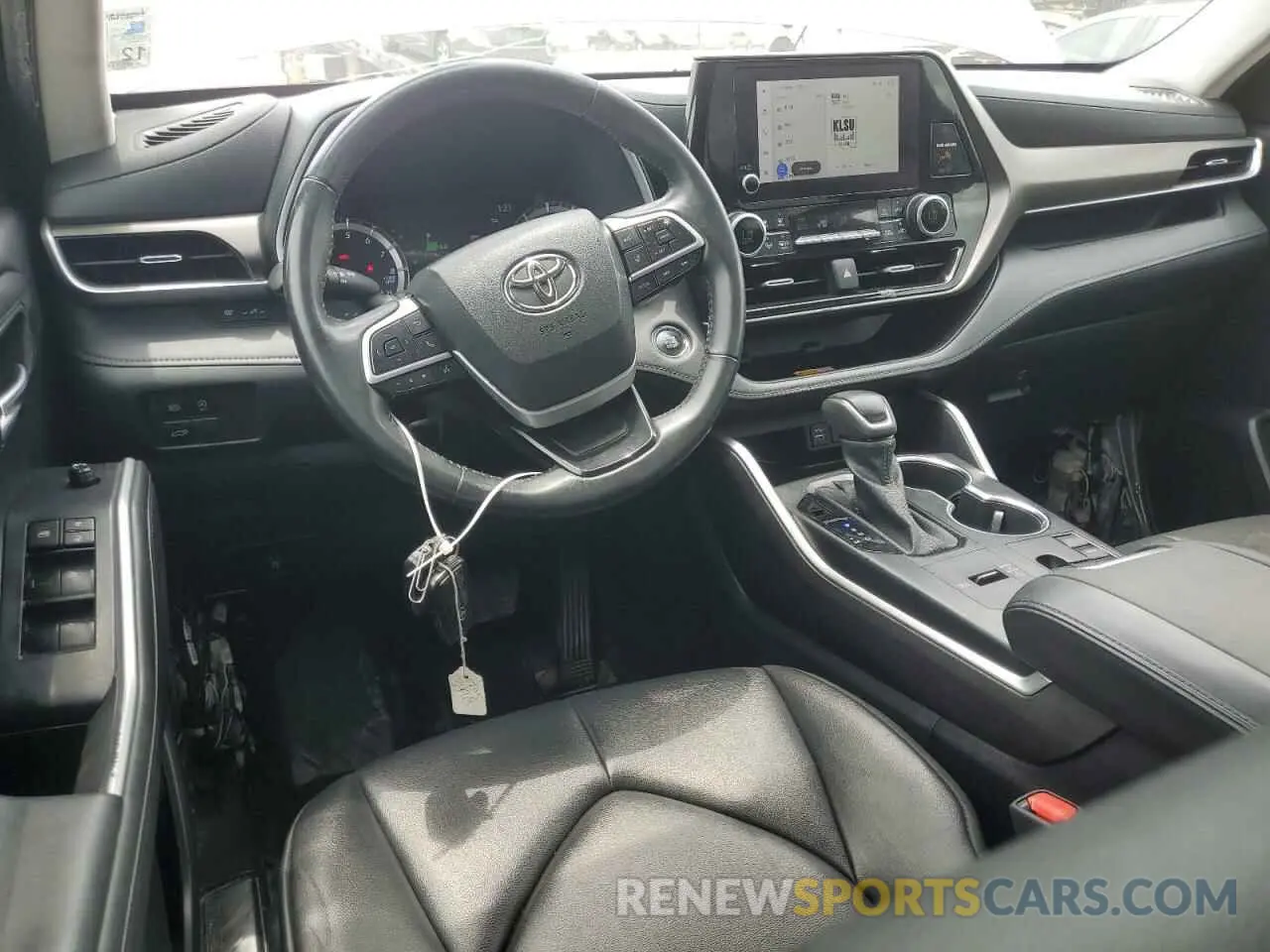 8 fotografías del automóvil dañado 5TDKDRAH2PS005536 TOYOTA HIGHLANDER 2023