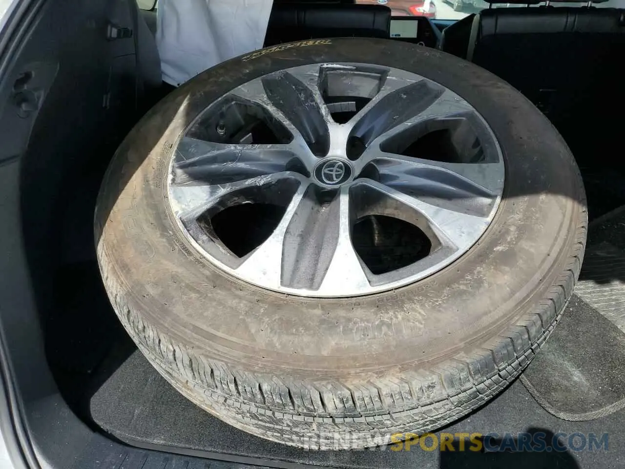 15 fotografías del automóvil dañado 5TDKDRAH2PS023681 TOYOTA HIGHLANDER 2023