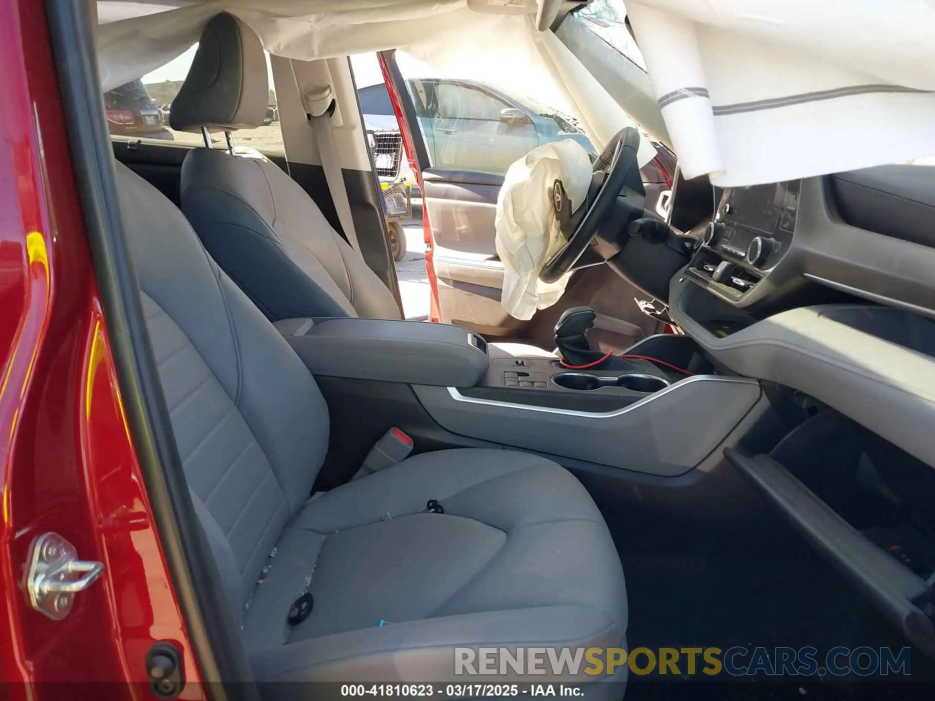 5 fotografías del automóvil dañado 5TDKDRAH2PS035765 TOYOTA HIGHLANDER 2023