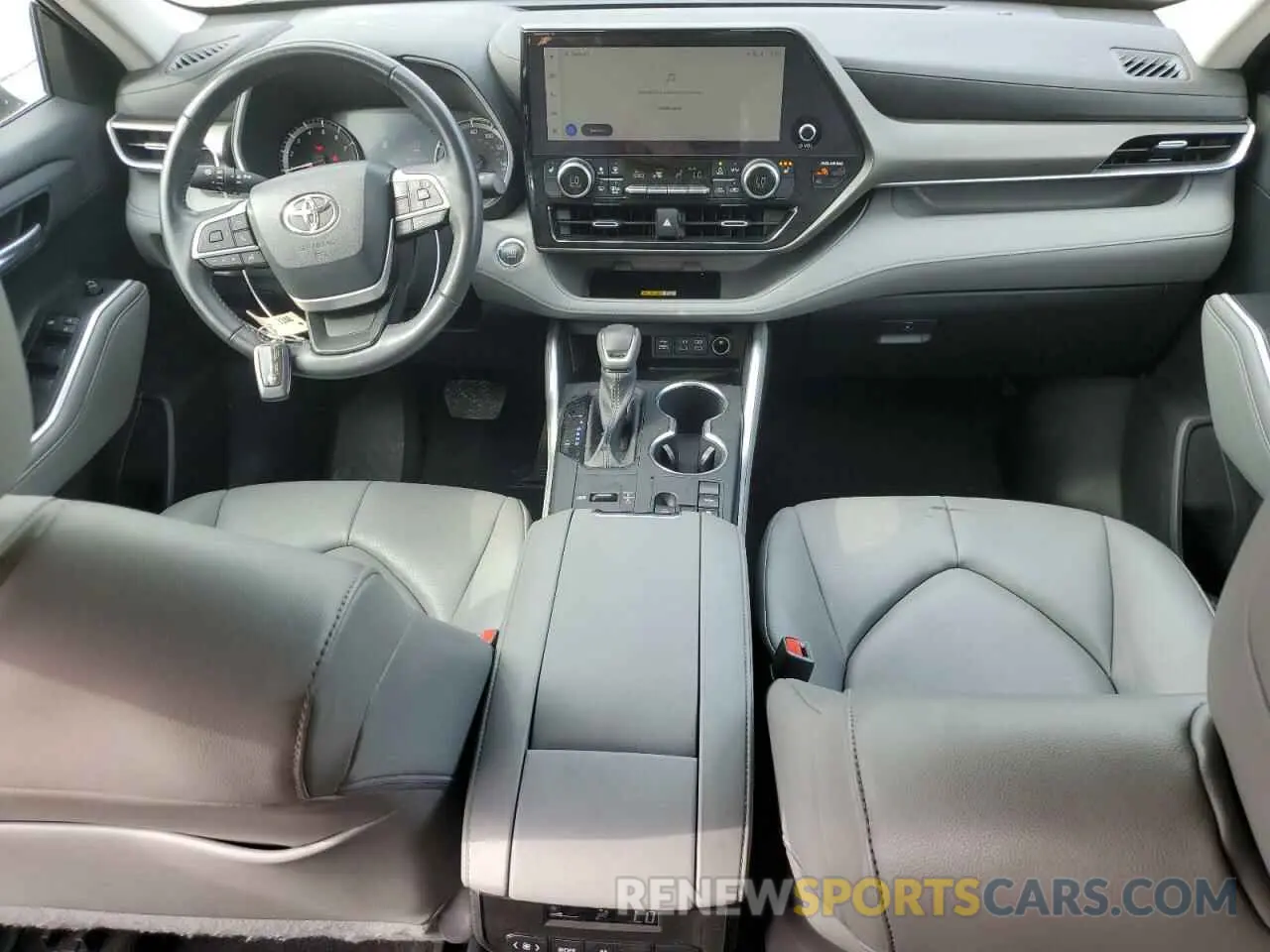 8 fotografías del automóvil dañado 5TDKDRAH2PS036169 TOYOTA HIGHLANDER 2023