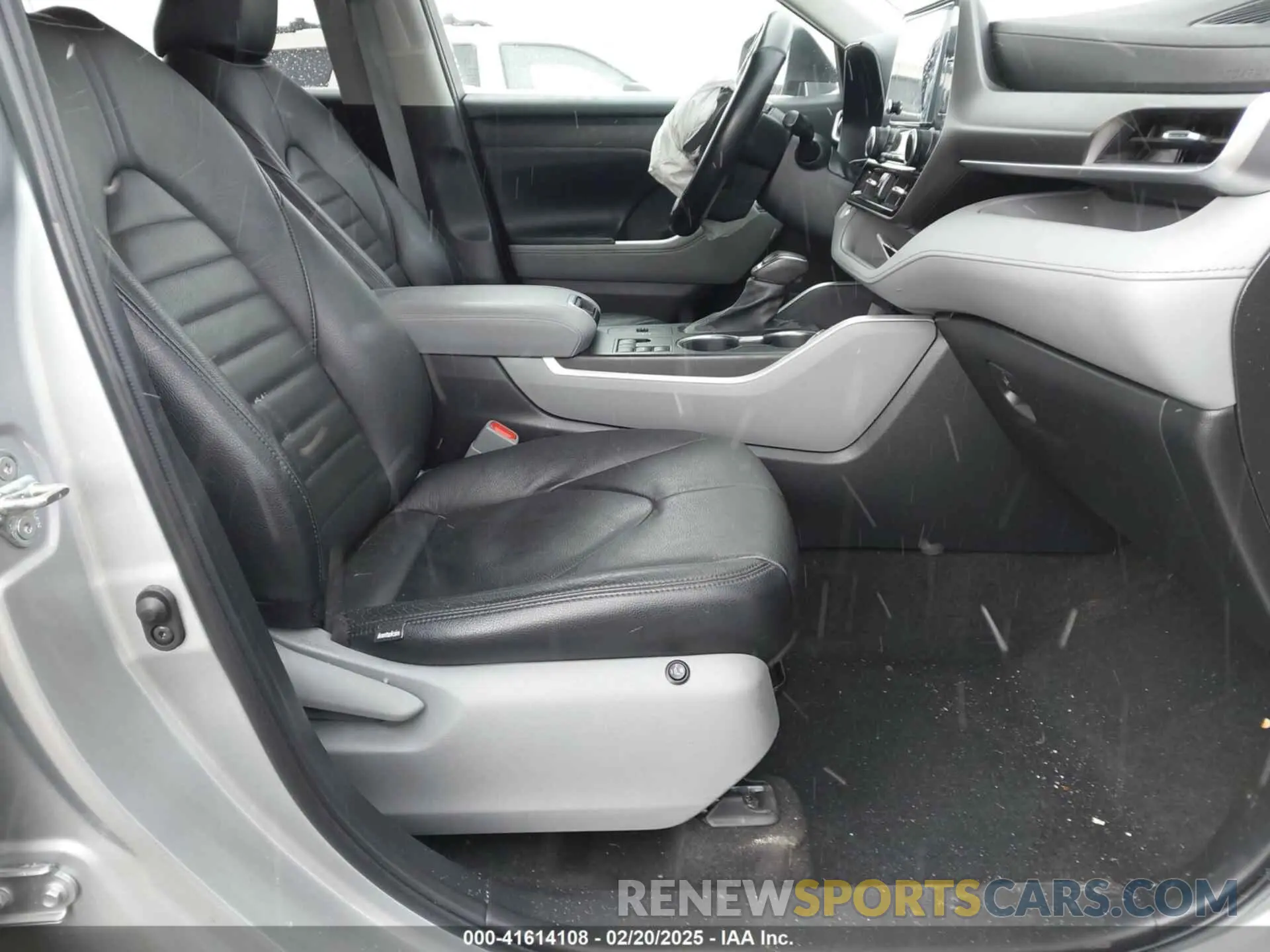 5 fotografías del automóvil dañado 5TDKDRAH2PS503946 TOYOTA HIGHLANDER 2023