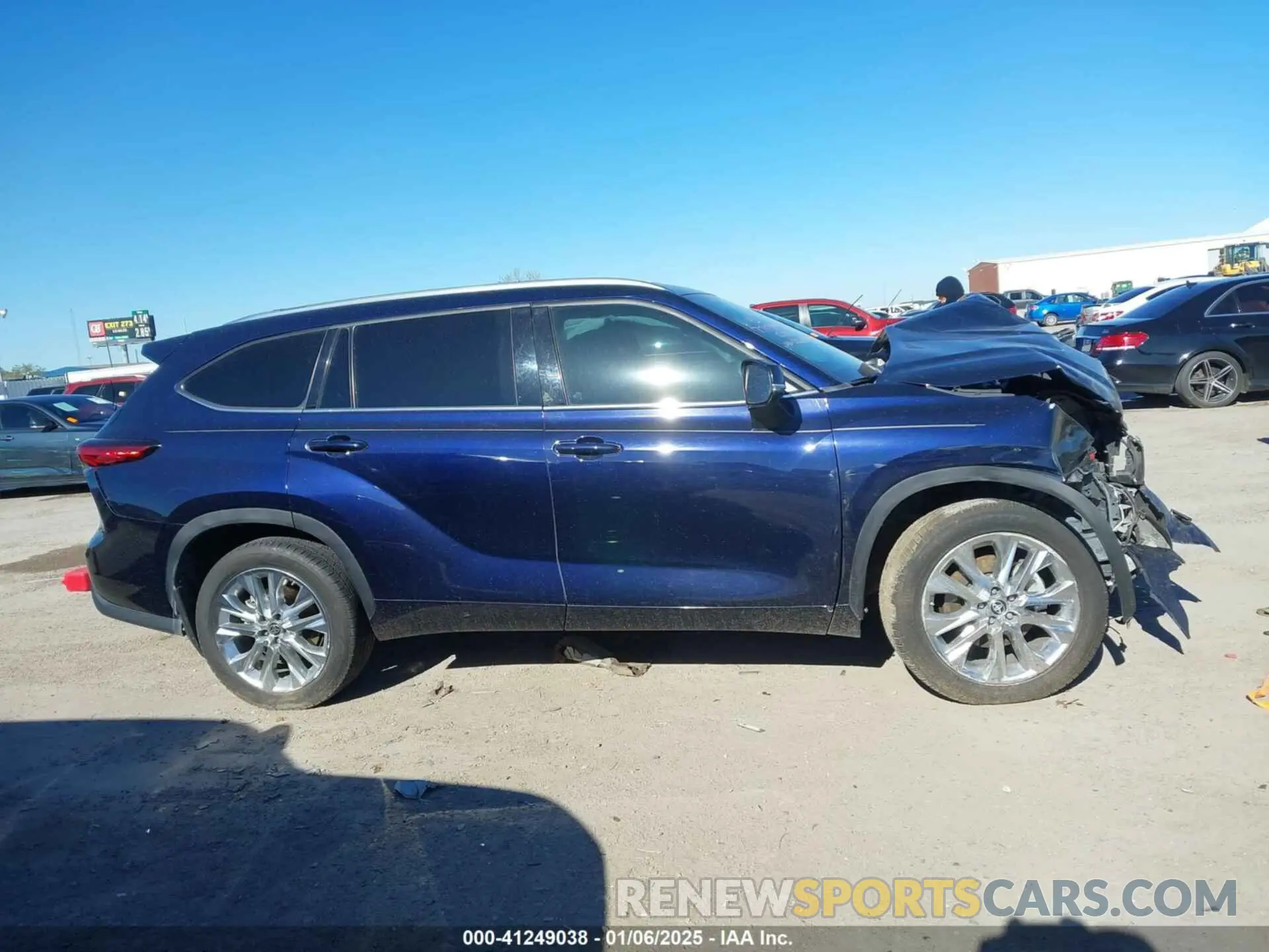 13 fotografías del automóvil dañado 5TDKDRAH3PS006839 TOYOTA HIGHLANDER 2023