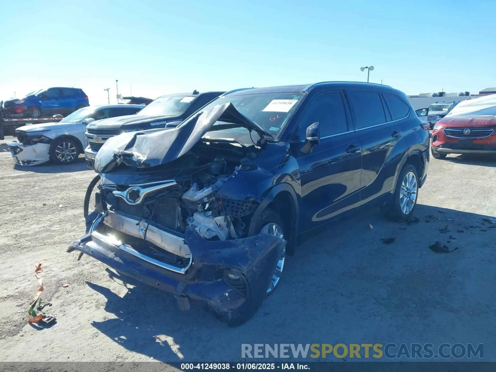 2 fotografías del automóvil dañado 5TDKDRAH3PS006839 TOYOTA HIGHLANDER 2023