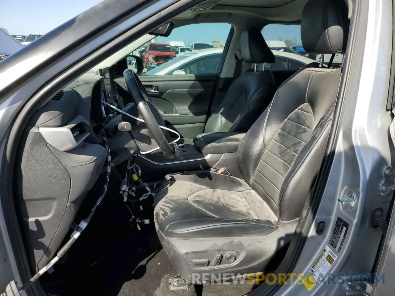 7 fotografías del automóvil dañado 5TDKDRAH3PS011717 TOYOTA HIGHLANDER 2023