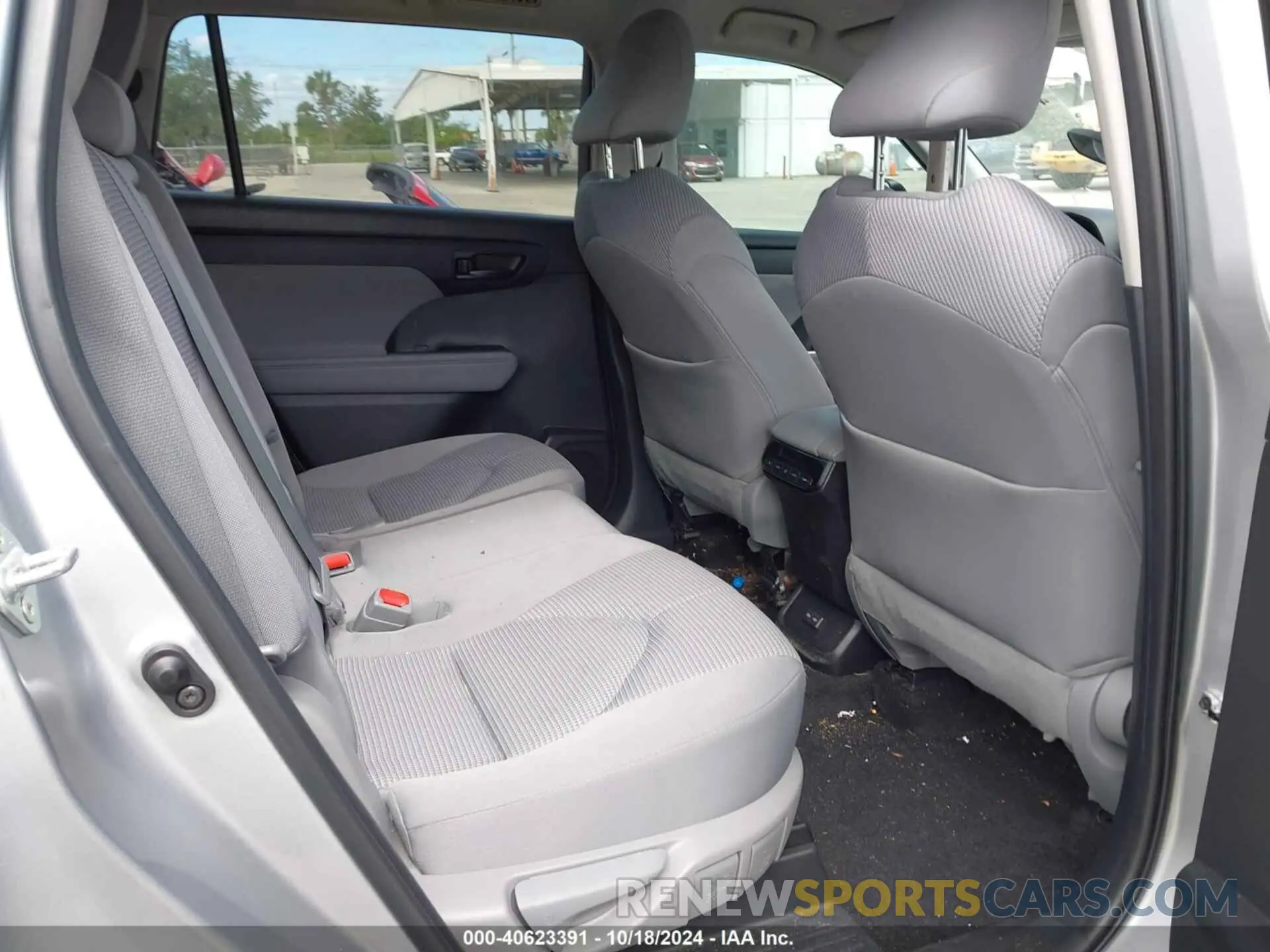 8 fotografías del automóvil dañado 5TDKDRAH3PS034110 TOYOTA HIGHLANDER 2023