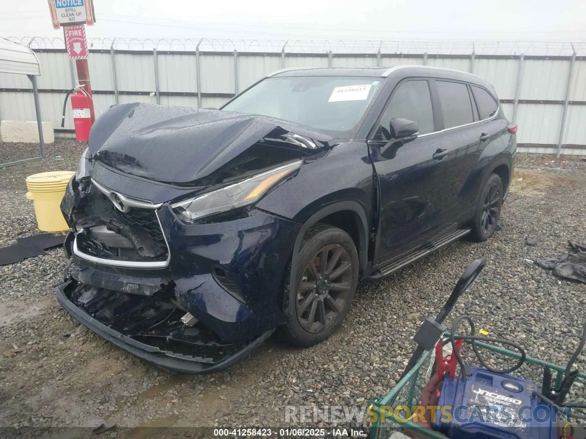 2 fotografías del automóvil dañado 5TDKDRAH3PS043096 TOYOTA HIGHLANDER 2023