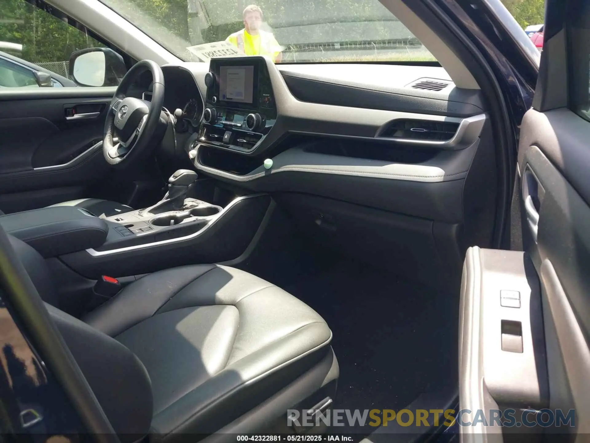 5 fotografías del automóvil dañado 5TDKDRAH3PS044250 TOYOTA HIGHLANDER 2023