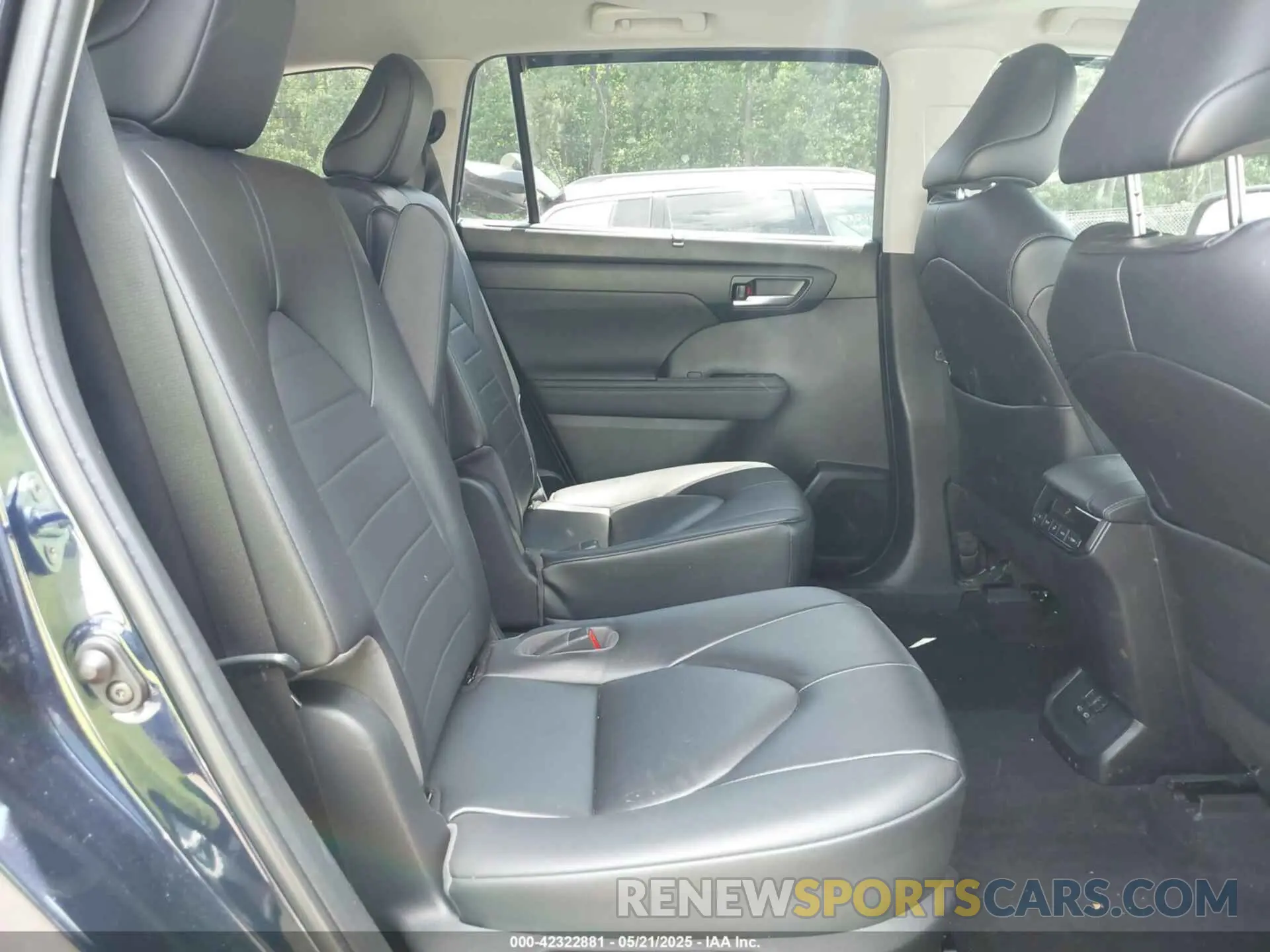 8 fotografías del automóvil dañado 5TDKDRAH3PS044250 TOYOTA HIGHLANDER 2023