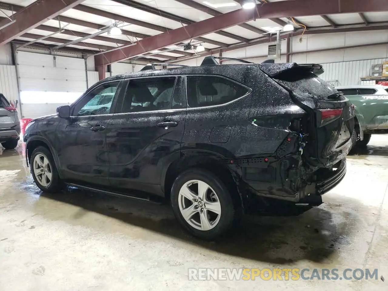 2 fotografías del automóvil dañado 5TDKDRAH3PS047133 TOYOTA HIGHLANDER 2023
