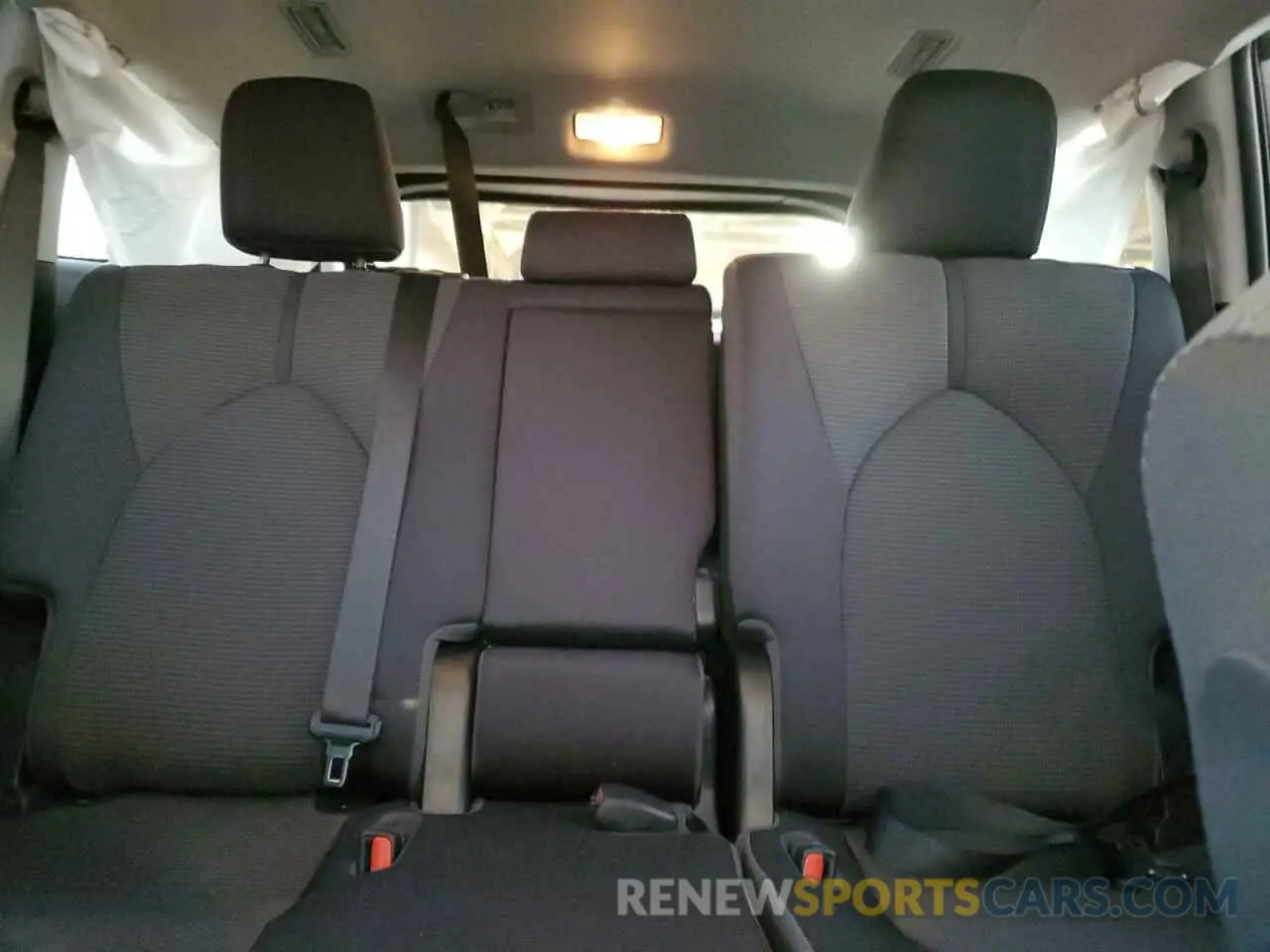 10 fotografías del automóvil dañado 5TDKDRAH3PS047147 TOYOTA HIGHLANDER 2023