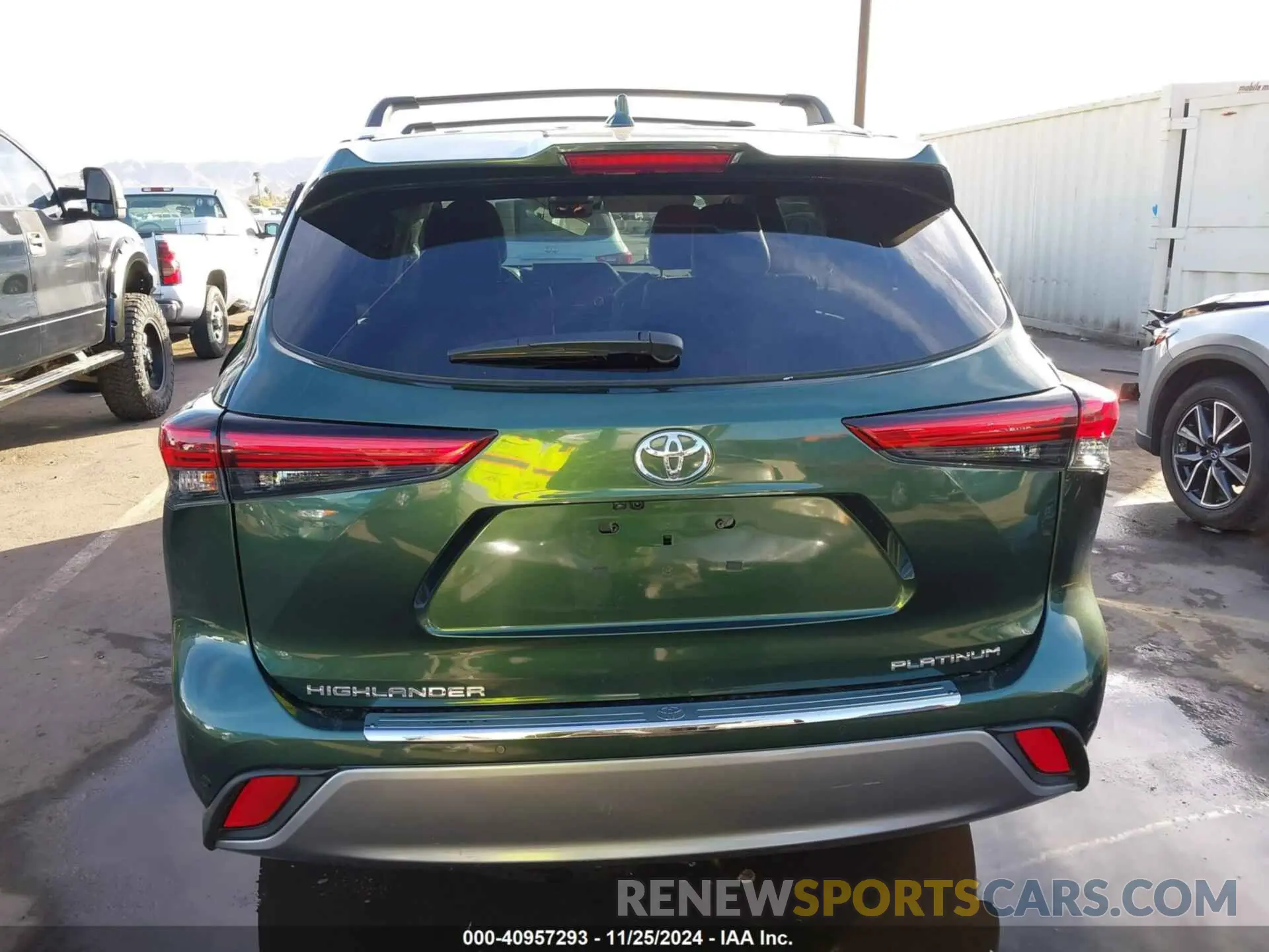 15 fotografías del automóvil dañado 5TDKDRAH3PS509402 TOYOTA HIGHLANDER 2023