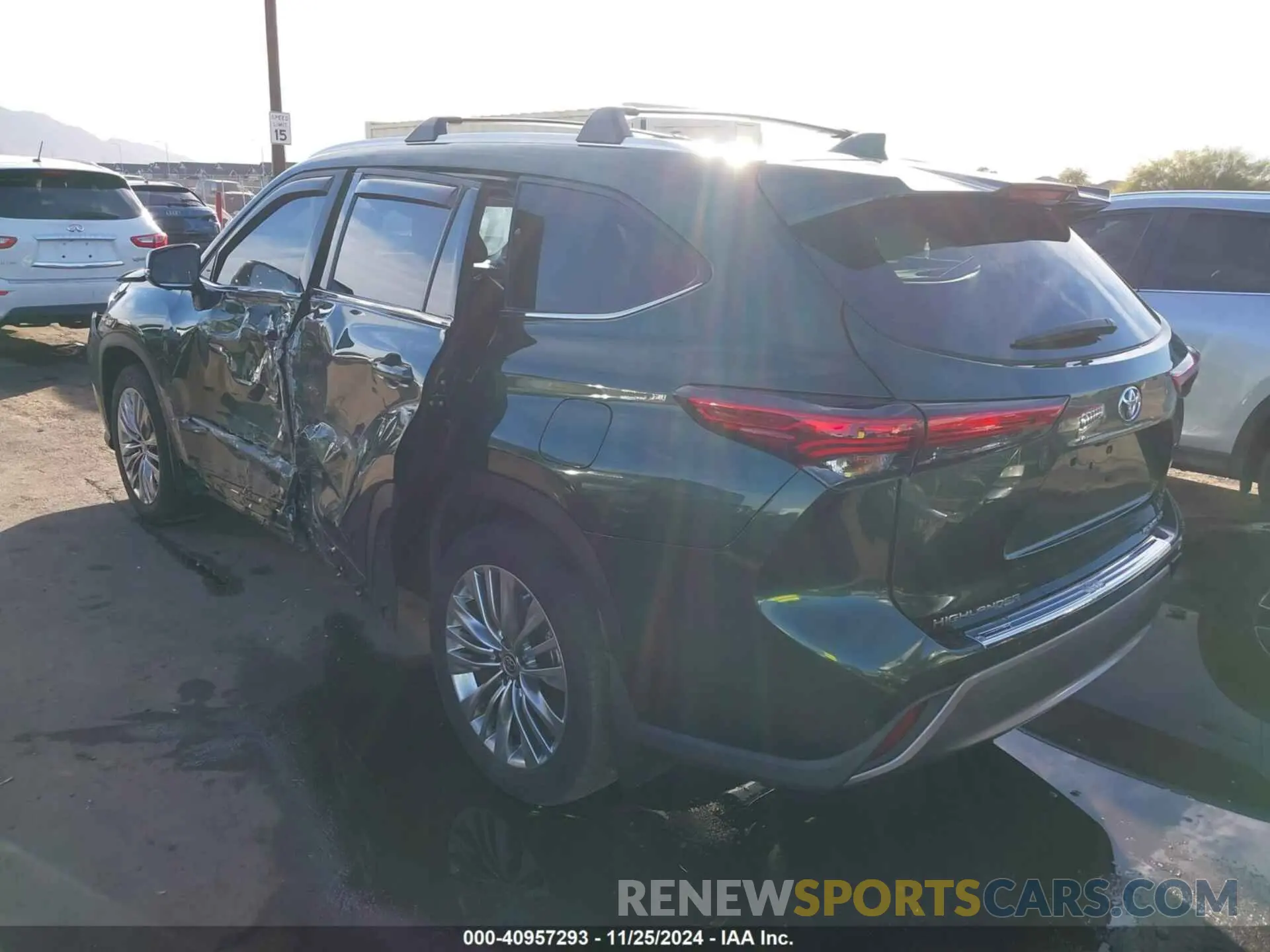 3 fotografías del automóvil dañado 5TDKDRAH3PS509402 TOYOTA HIGHLANDER 2023