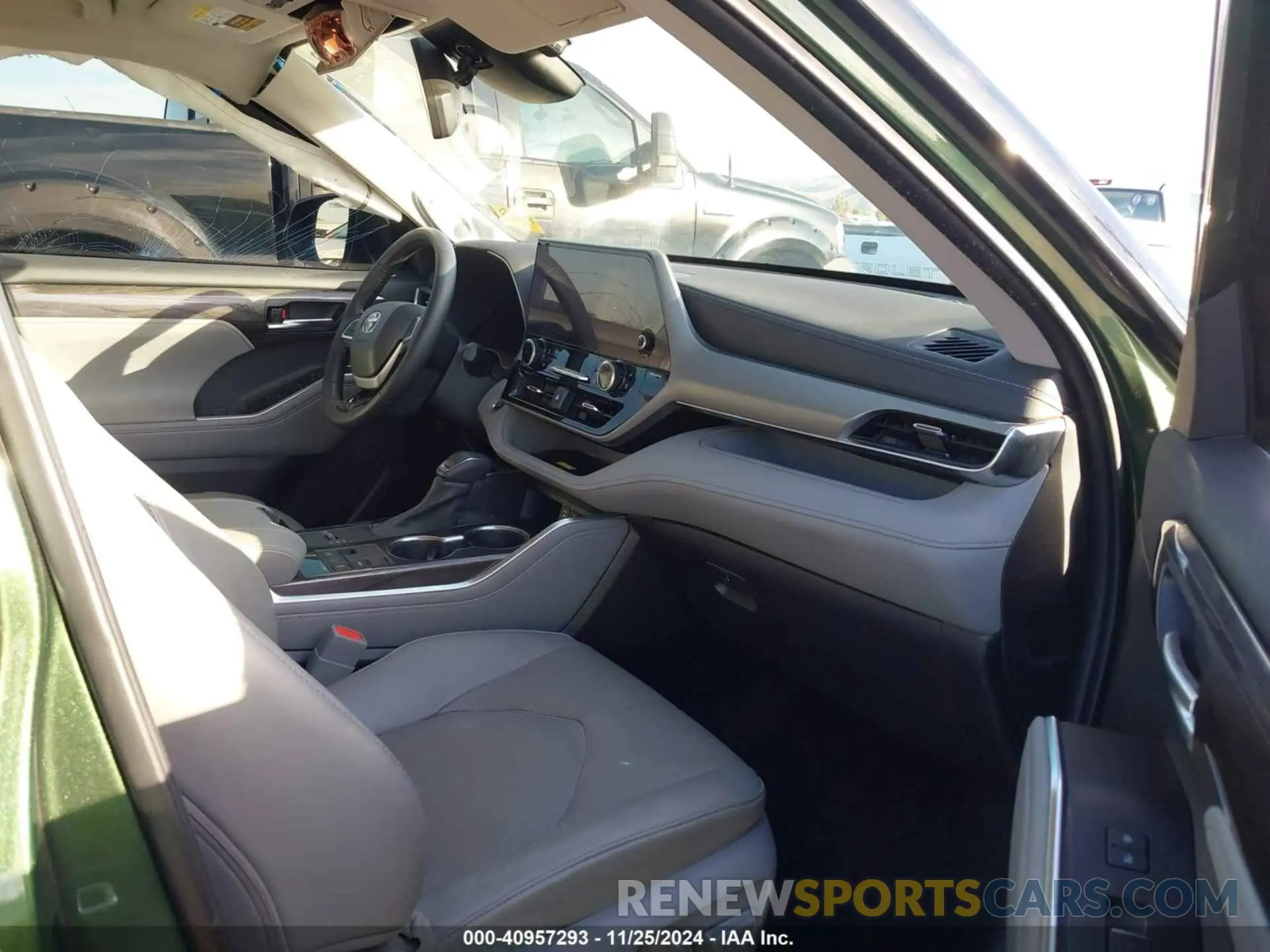 5 fotografías del automóvil dañado 5TDKDRAH3PS509402 TOYOTA HIGHLANDER 2023