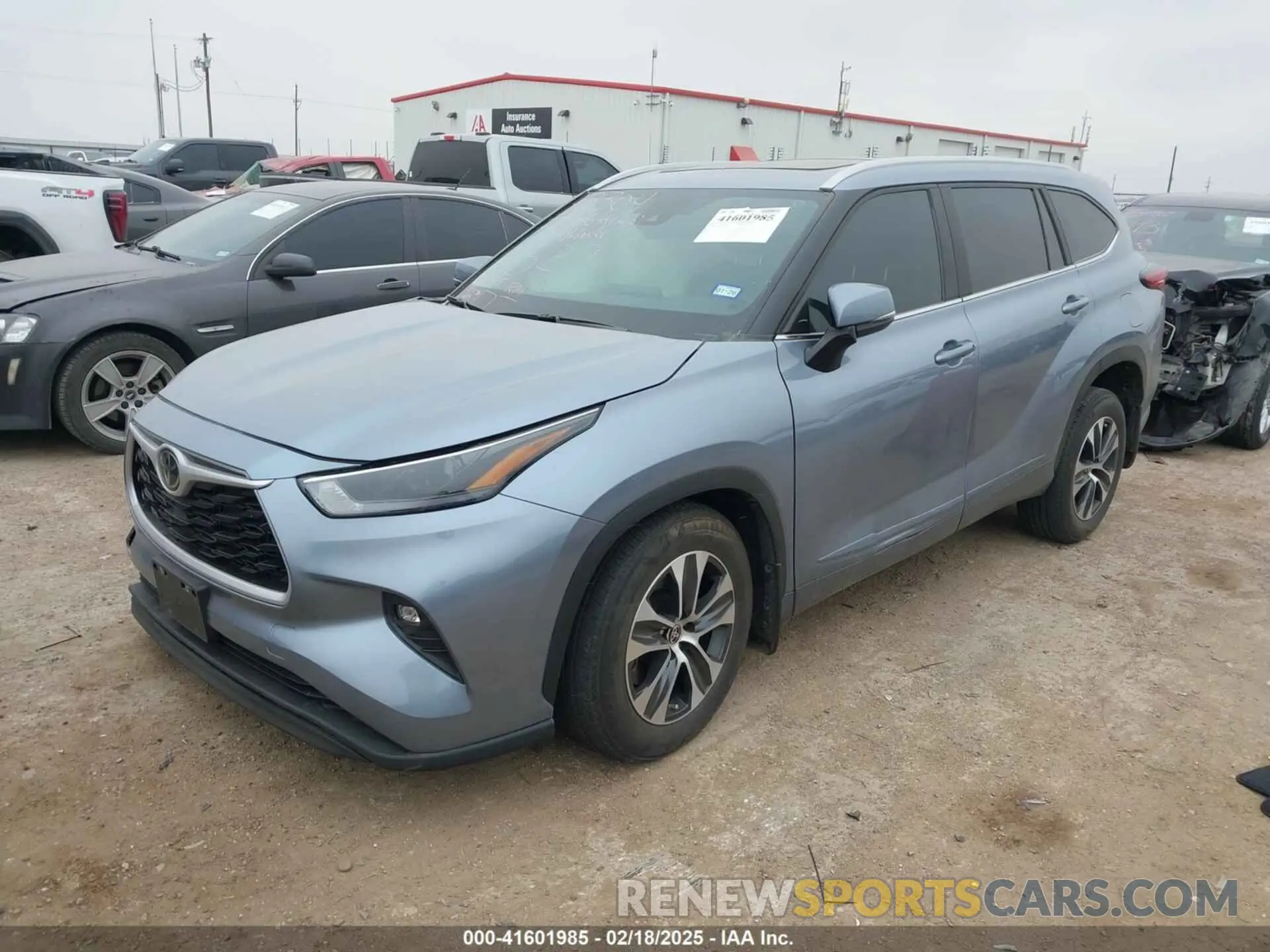 2 fotografías del automóvil dañado 5TDKDRAH4PS007529 TOYOTA HIGHLANDER 2023