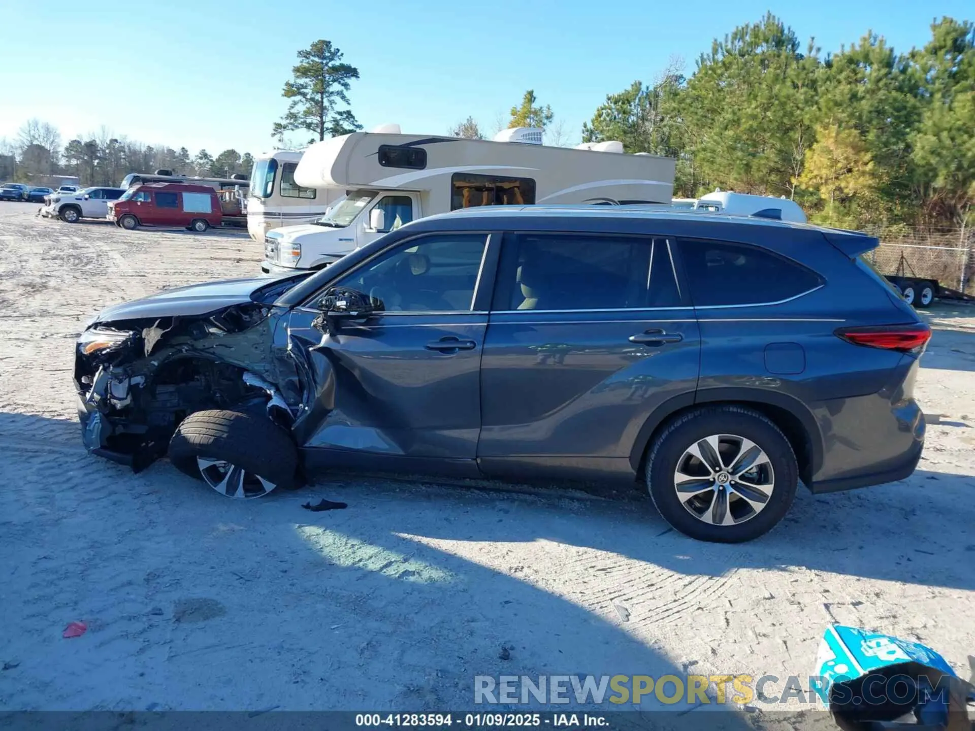 14 fotografías del automóvil dañado 5TDKDRAH4PS017218 TOYOTA HIGHLANDER 2023