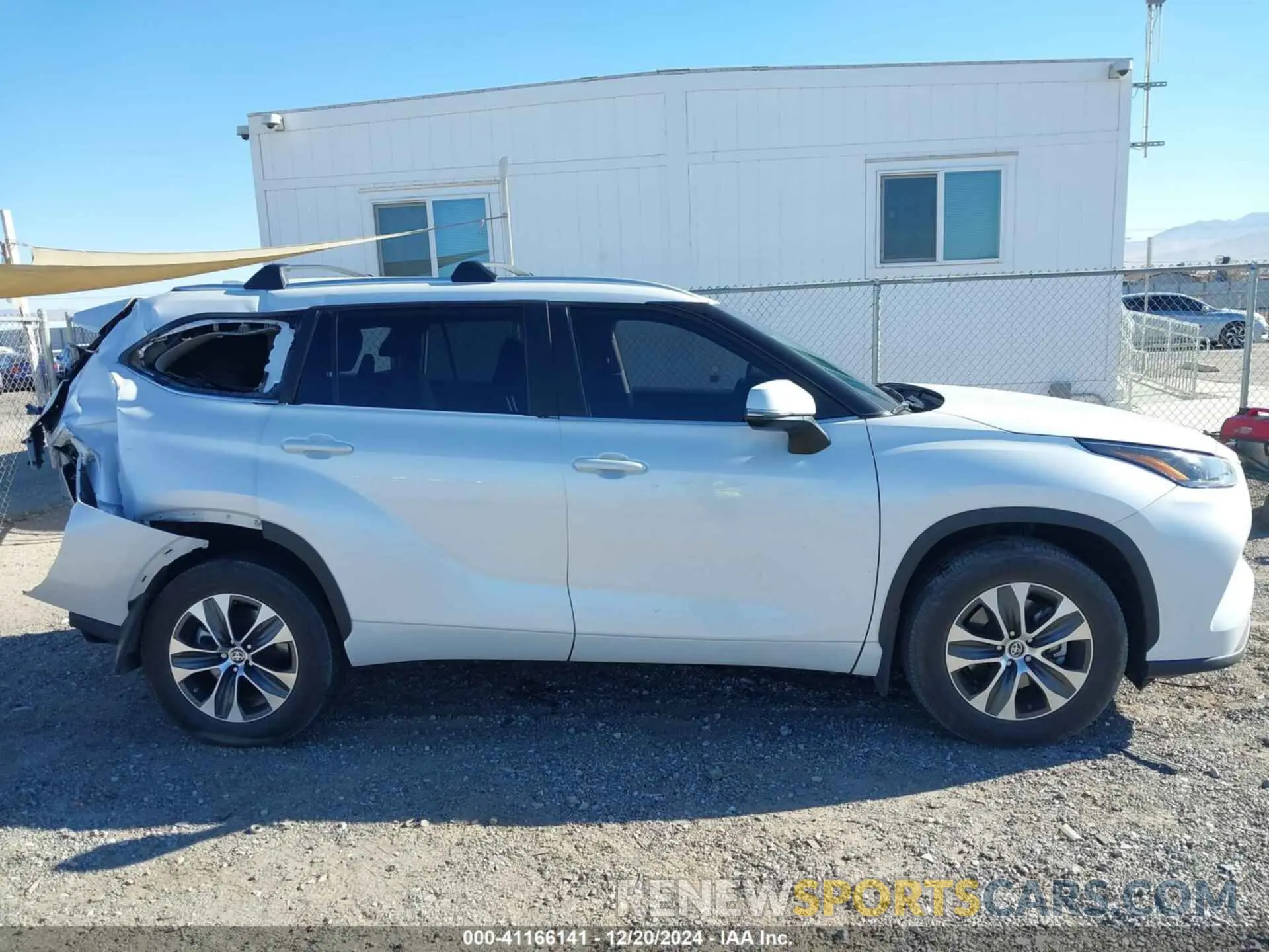 12 fotografías del automóvil dañado 5TDKDRAH4PS025609 TOYOTA HIGHLANDER 2023