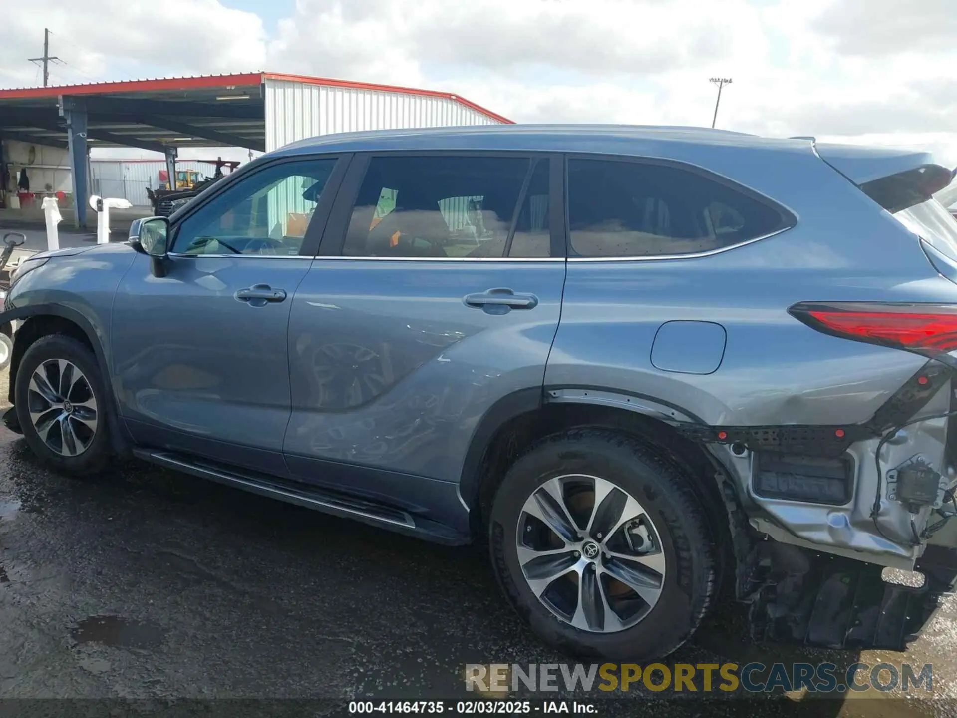 14 fotografías del automóvil dañado 5TDKDRAH4PS028204 TOYOTA HIGHLANDER 2023