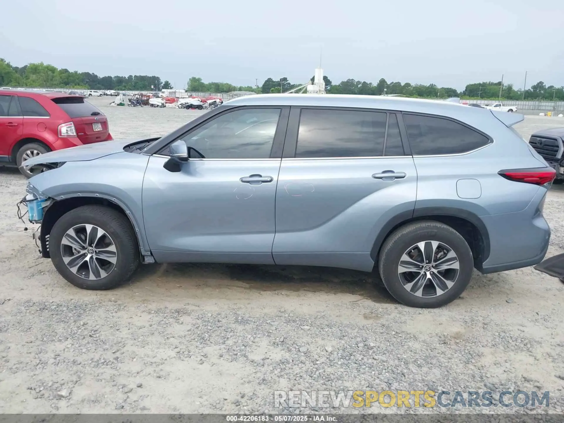 15 fotografías del automóvil dañado 5TDKDRAH4PS040014 TOYOTA HIGHLANDER 2023