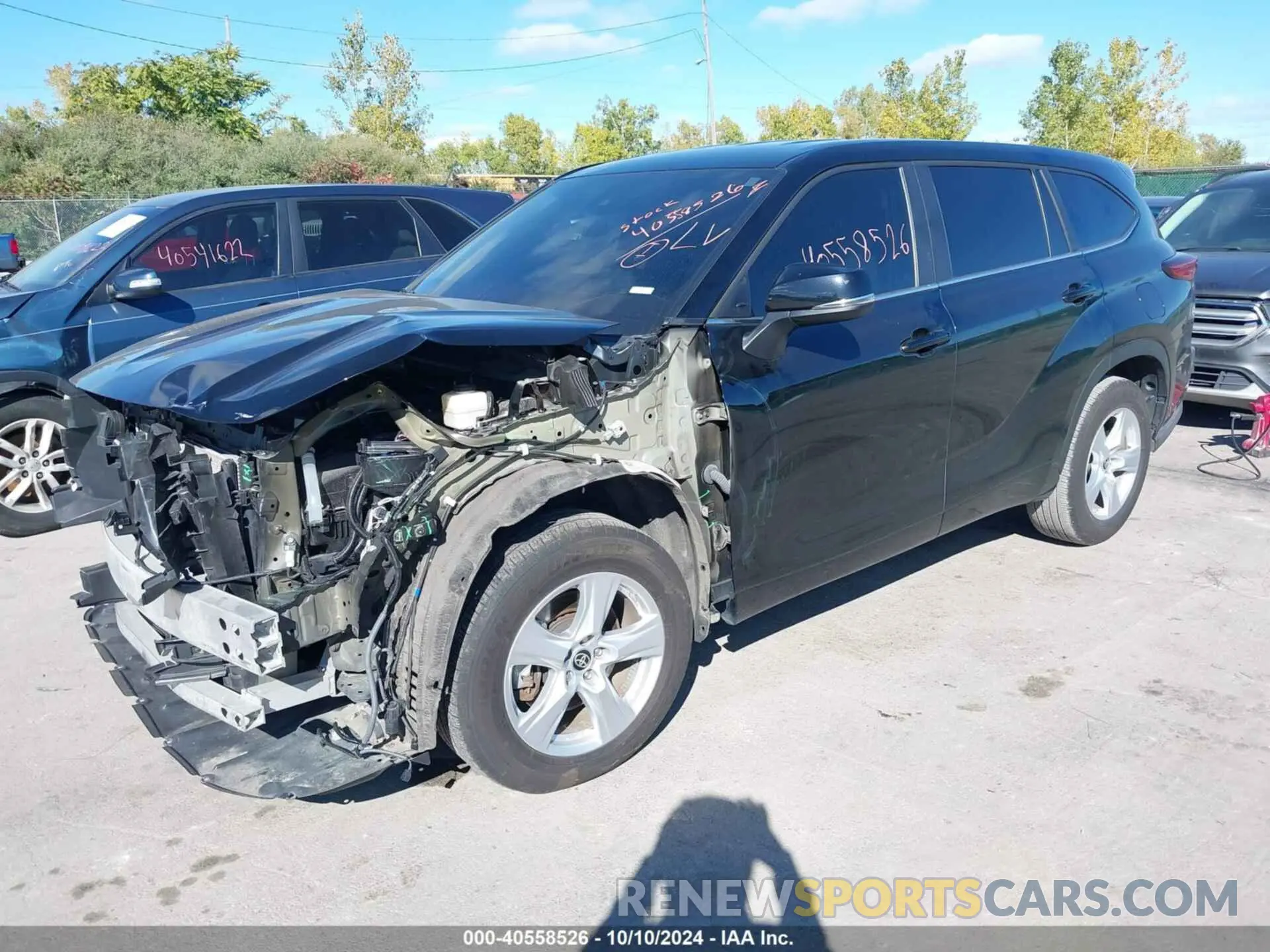 2 fotografías del automóvil dañado 5TDKDRAH4PS519212 TOYOTA HIGHLANDER 2023