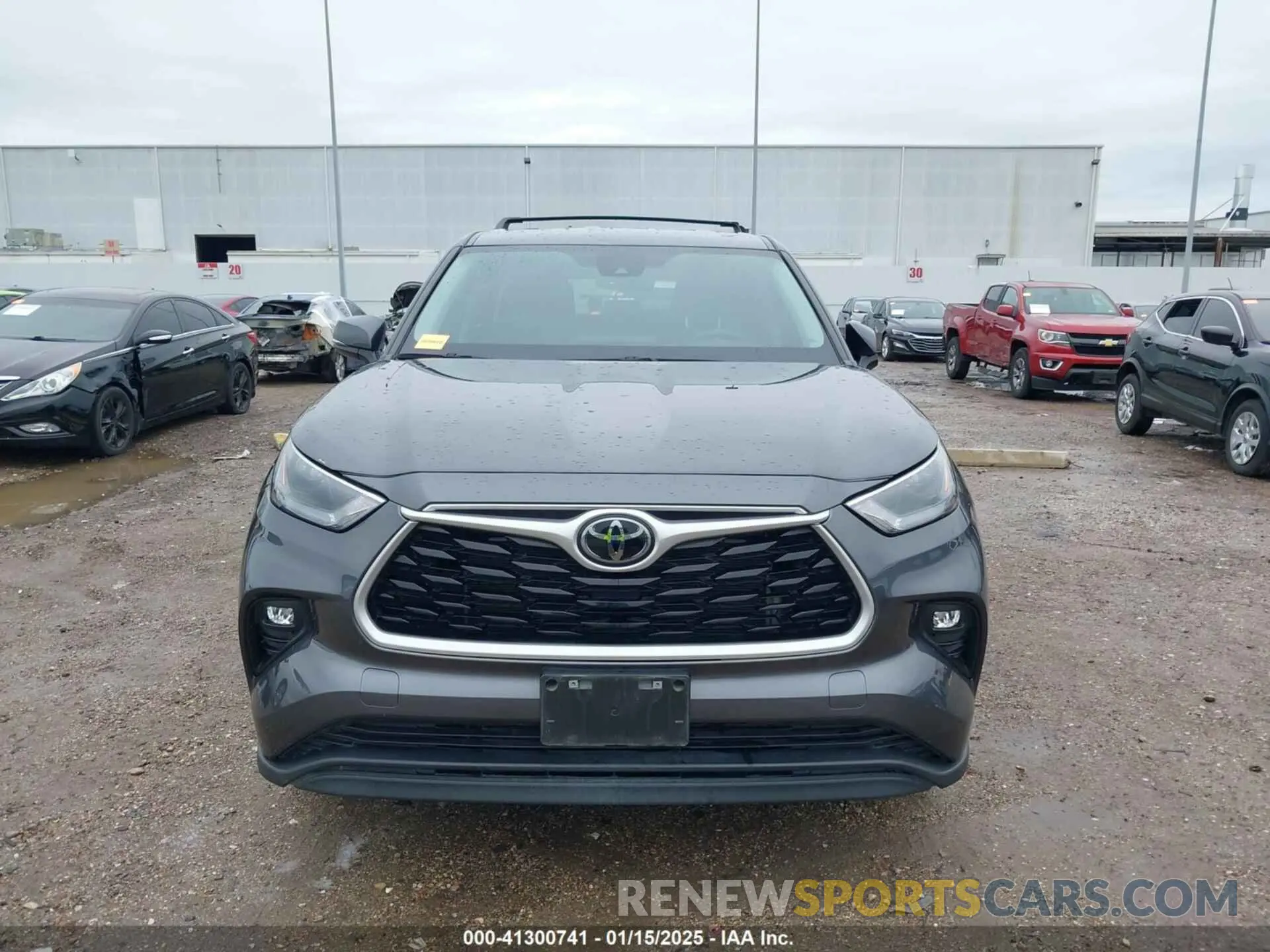 12 fotografías del automóvil dañado 5TDKDRAH5PS509207 TOYOTA HIGHLANDER 2023