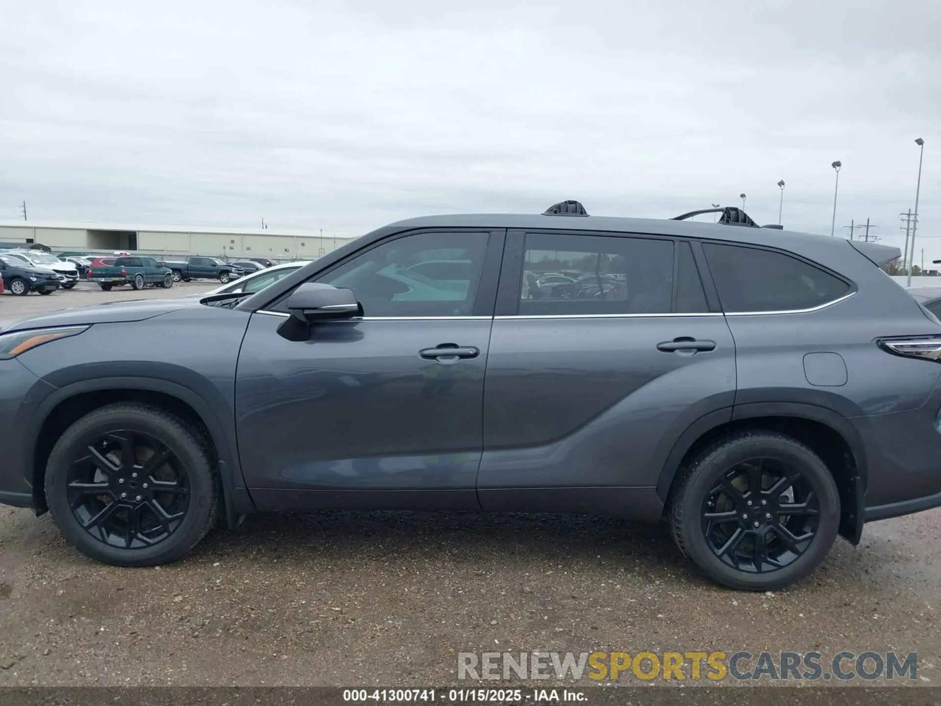 14 fotografías del automóvil dañado 5TDKDRAH5PS509207 TOYOTA HIGHLANDER 2023