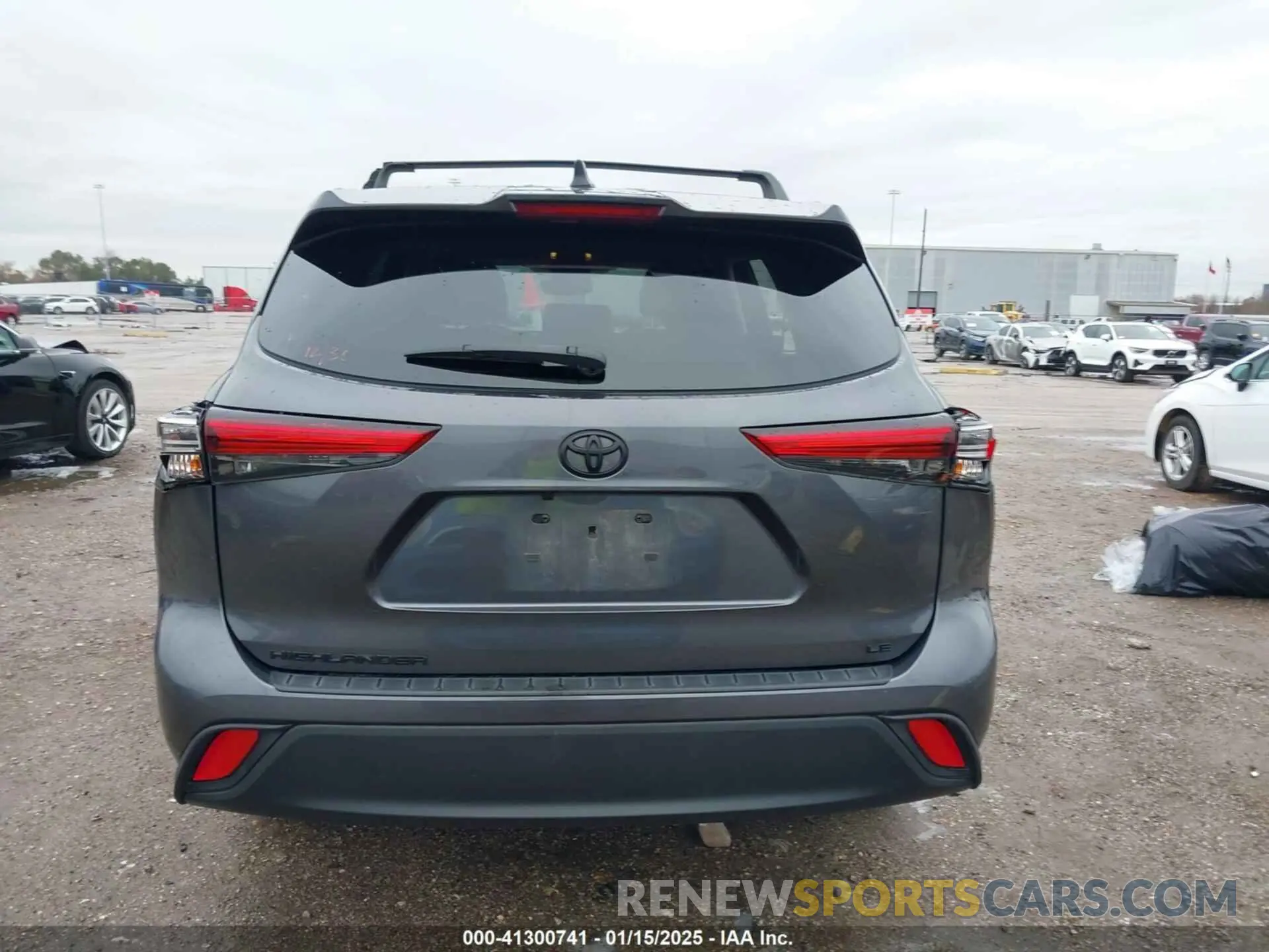 16 fotografías del automóvil dañado 5TDKDRAH5PS509207 TOYOTA HIGHLANDER 2023