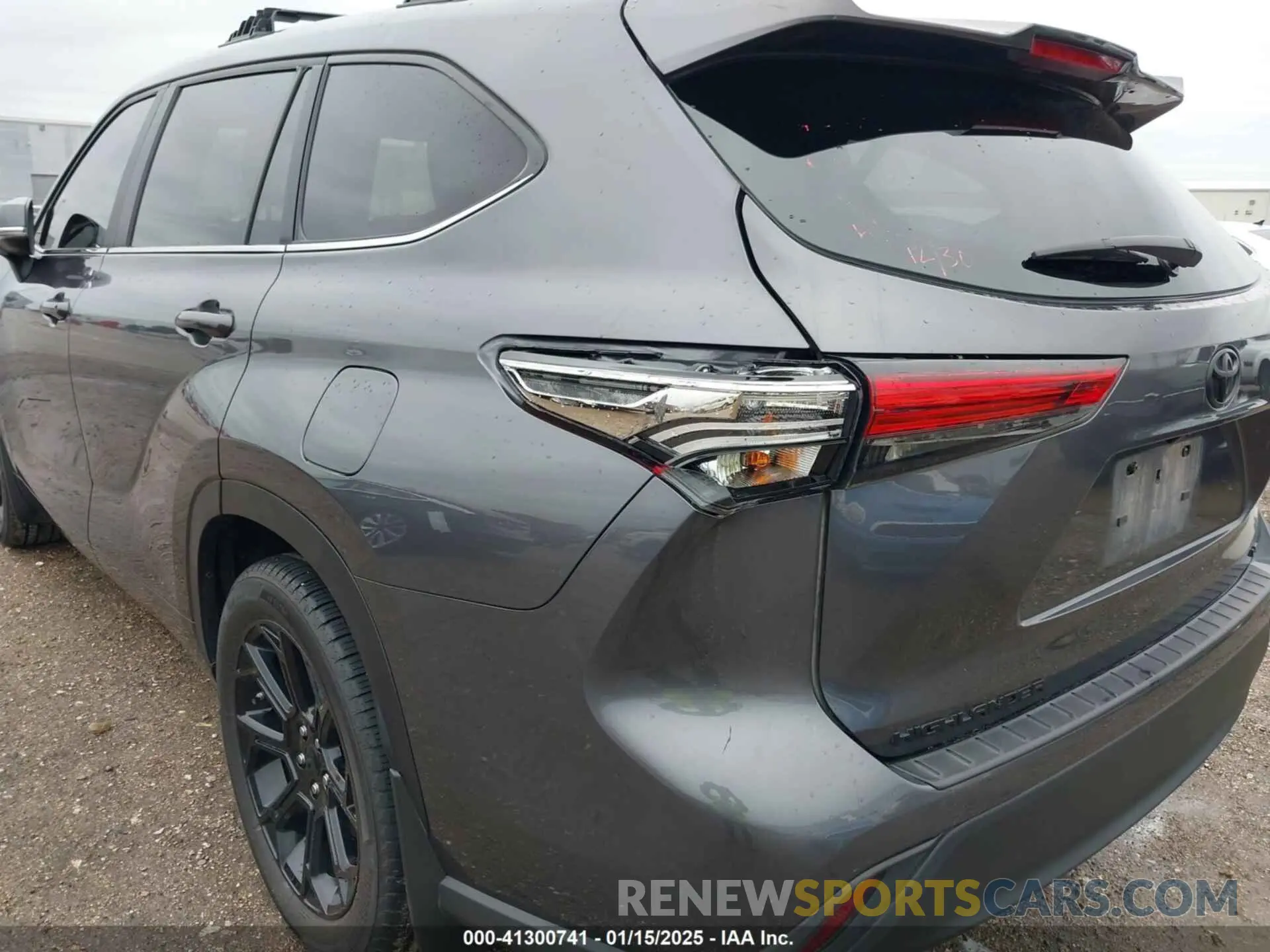18 fotografías del automóvil dañado 5TDKDRAH5PS509207 TOYOTA HIGHLANDER 2023