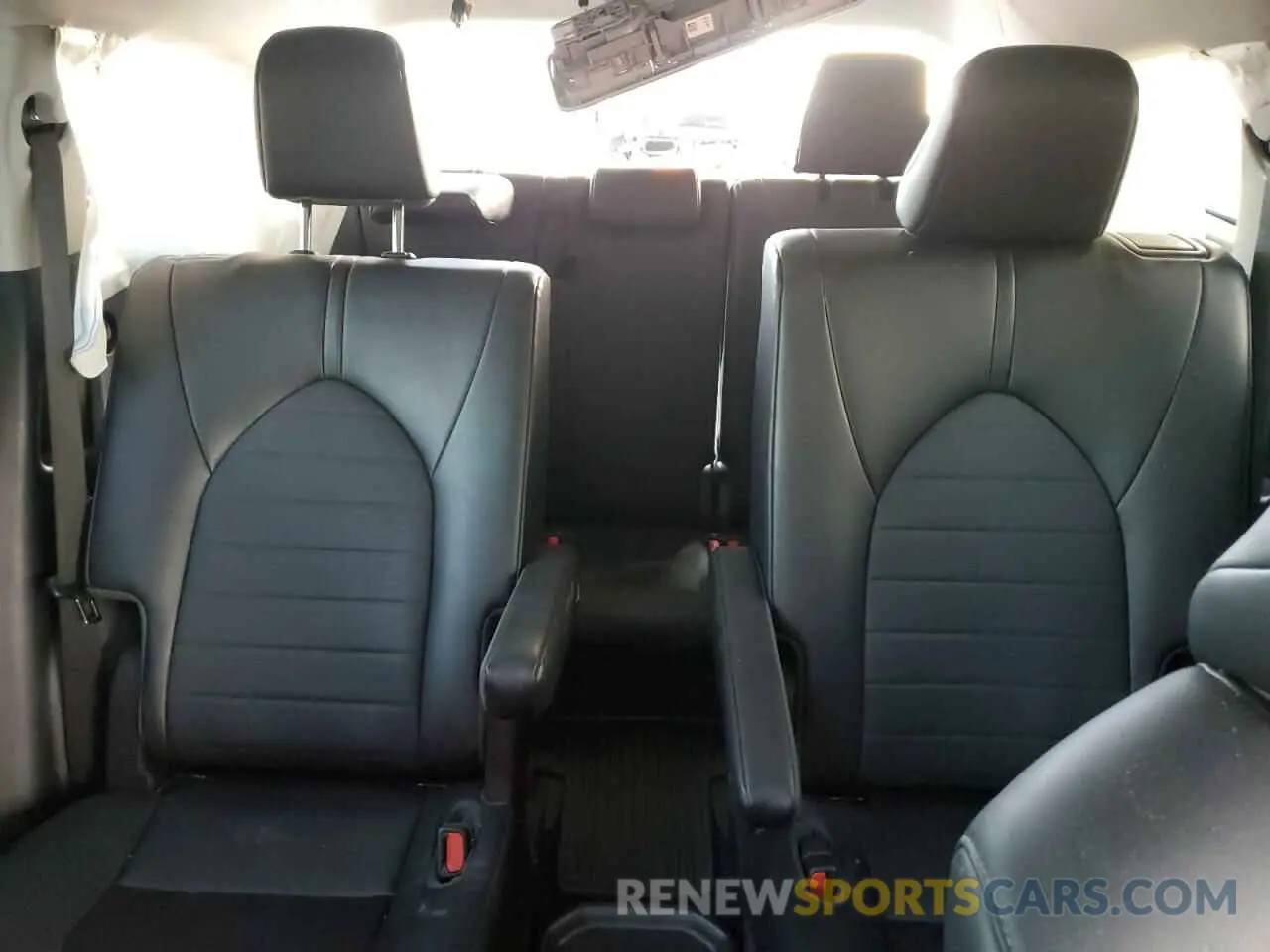 10 fotografías del automóvil dañado 5TDKDRAH5PS513032 TOYOTA HIGHLANDER 2023