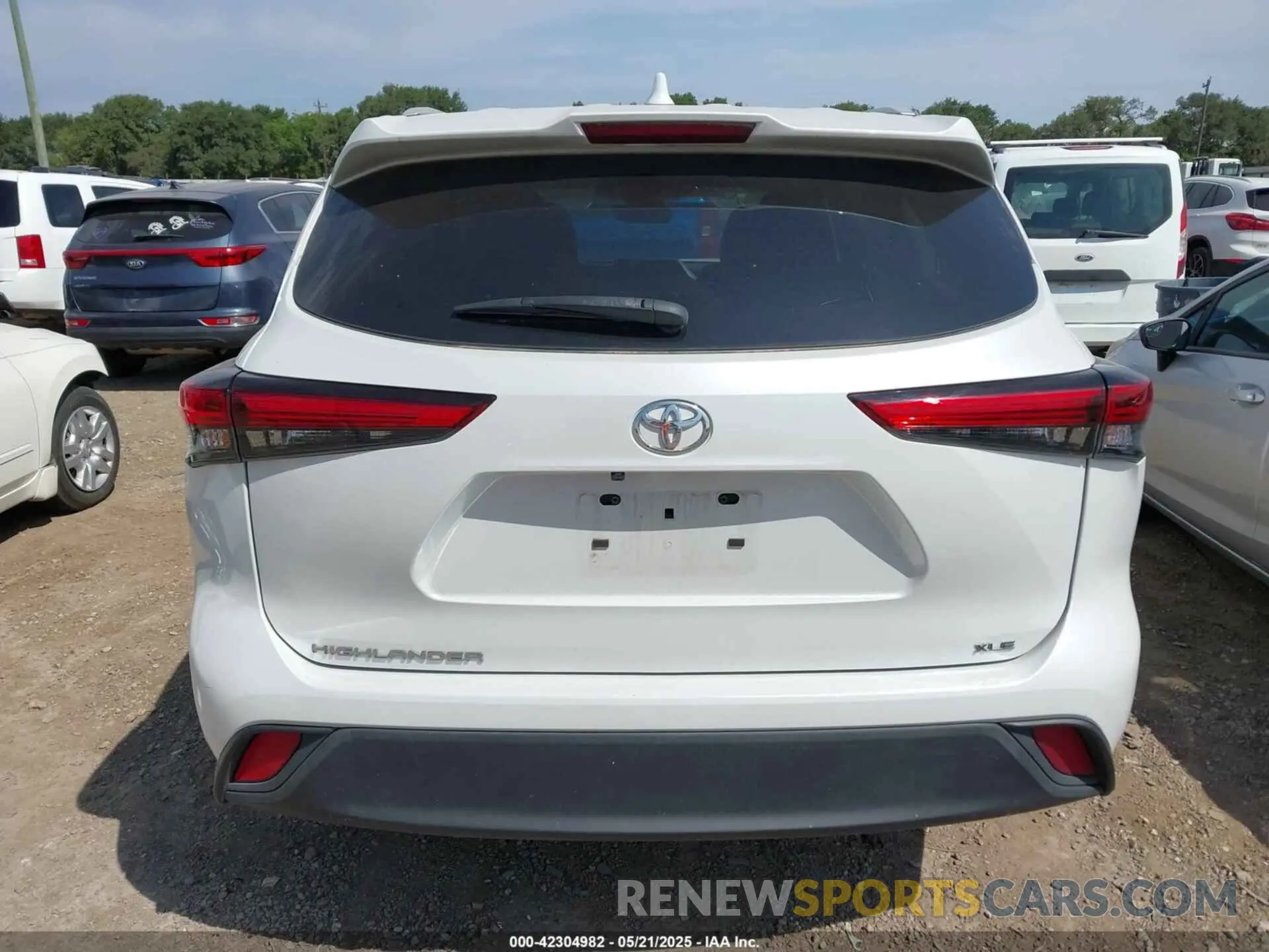 16 fotografías del automóvil dañado 5TDKDRAH6PS007743 TOYOTA HIGHLANDER 2023
