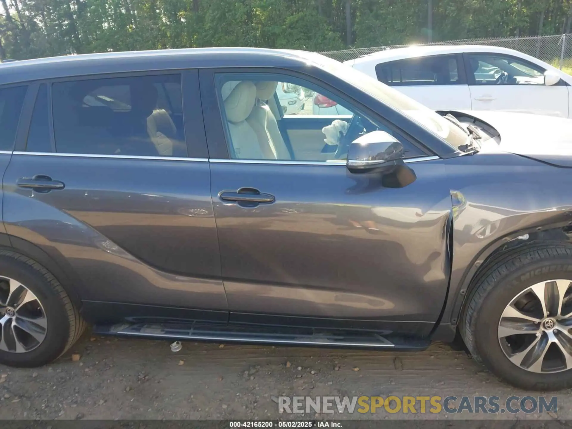 13 fotografías del automóvil dañado 5TDKDRAH6PS039527 TOYOTA HIGHLANDER 2023