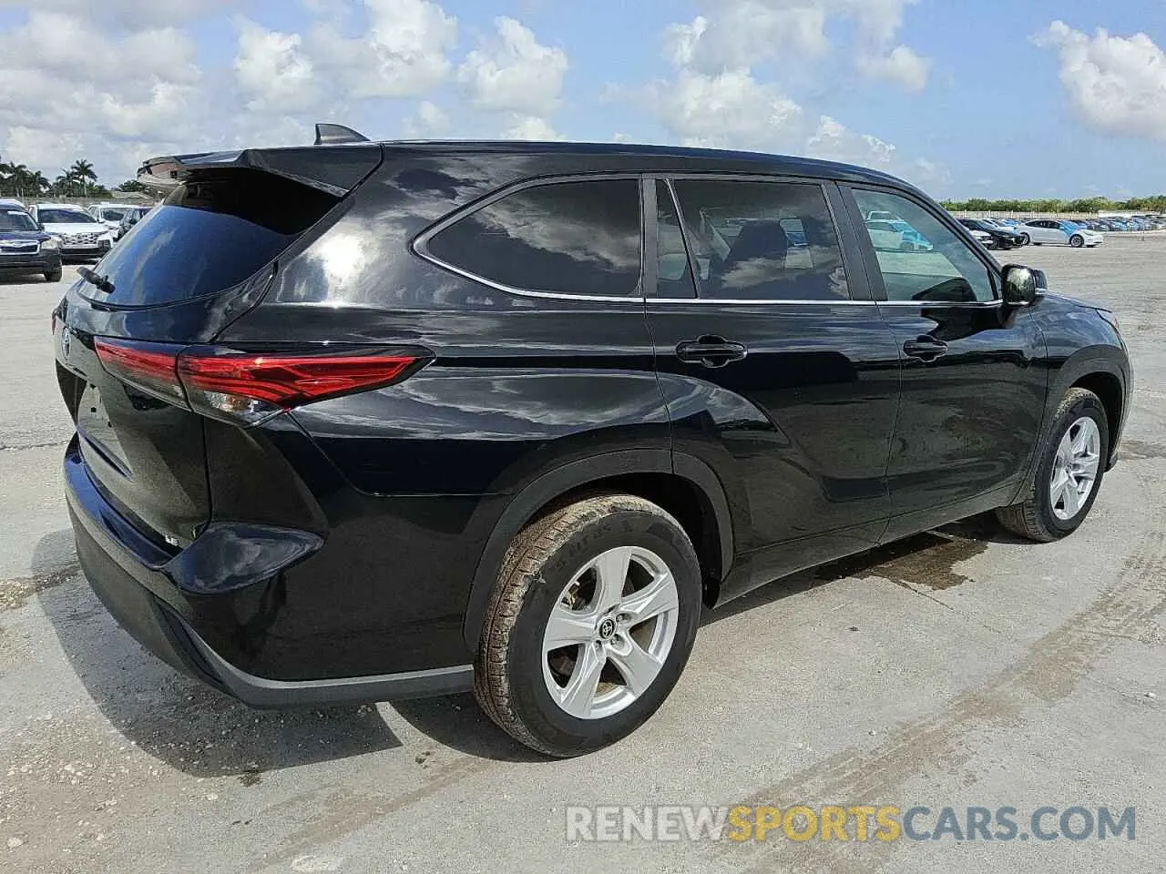 3 fotografías del automóvil dañado 5TDKDRAH6PS501987 TOYOTA HIGHLANDER 2023