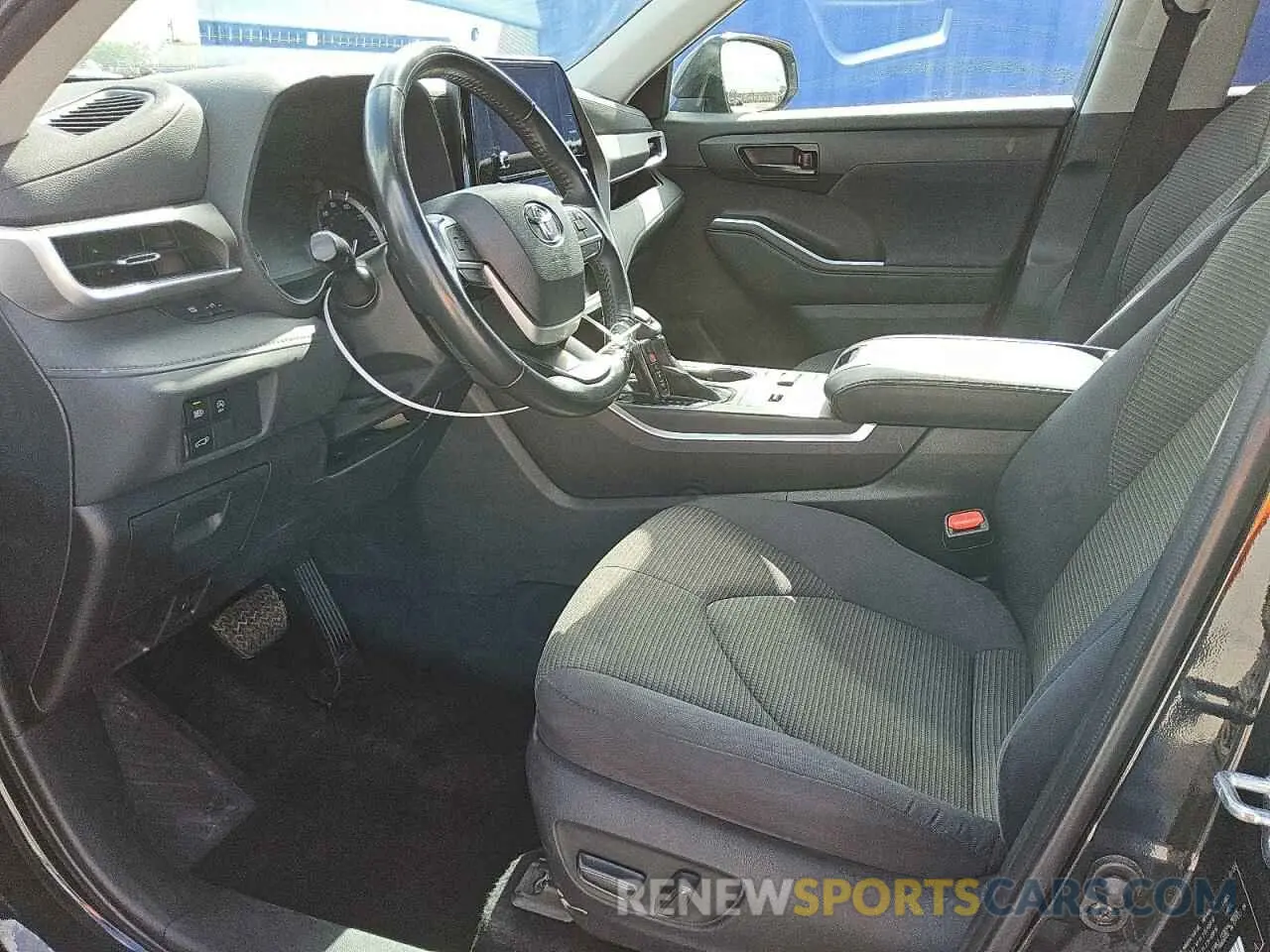 7 fotografías del automóvil dañado 5TDKDRAH6PS501987 TOYOTA HIGHLANDER 2023