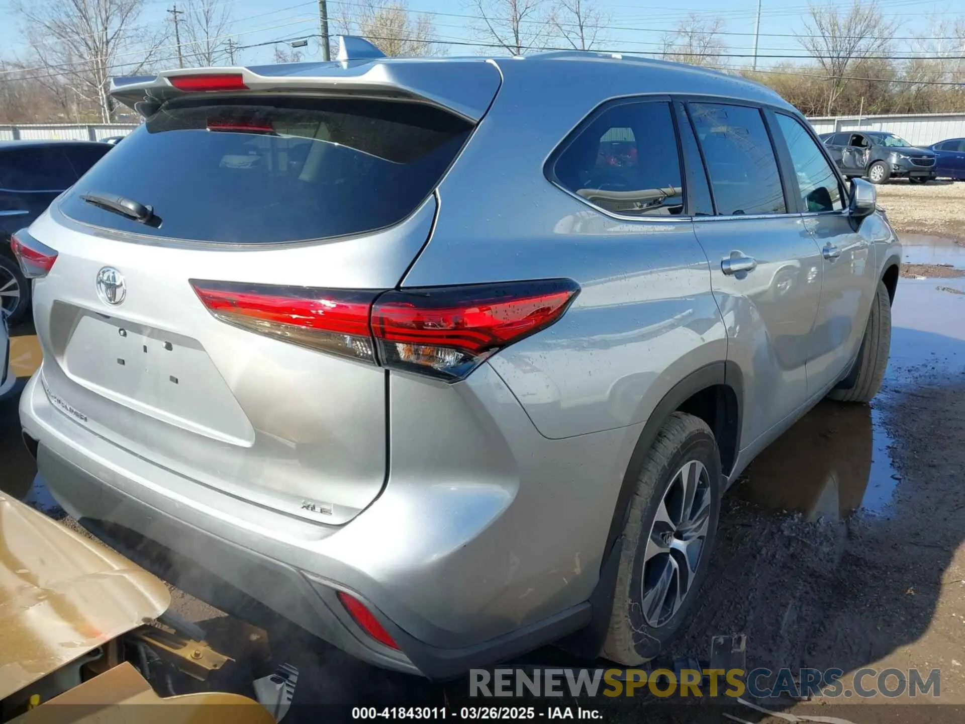 4 fotografías del automóvil dañado 5TDKDRAH6PS526744 TOYOTA HIGHLANDER 2023
