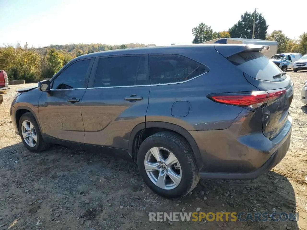2 fotografías del automóvil dañado 5TDKDRAH7PS001255 TOYOTA HIGHLANDER 2023