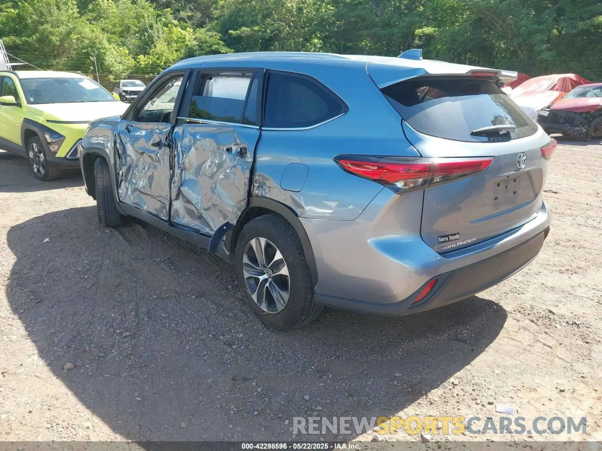 3 fotografías del automóvil dañado 5TDKDRAH7PS038449 TOYOTA HIGHLANDER 2023