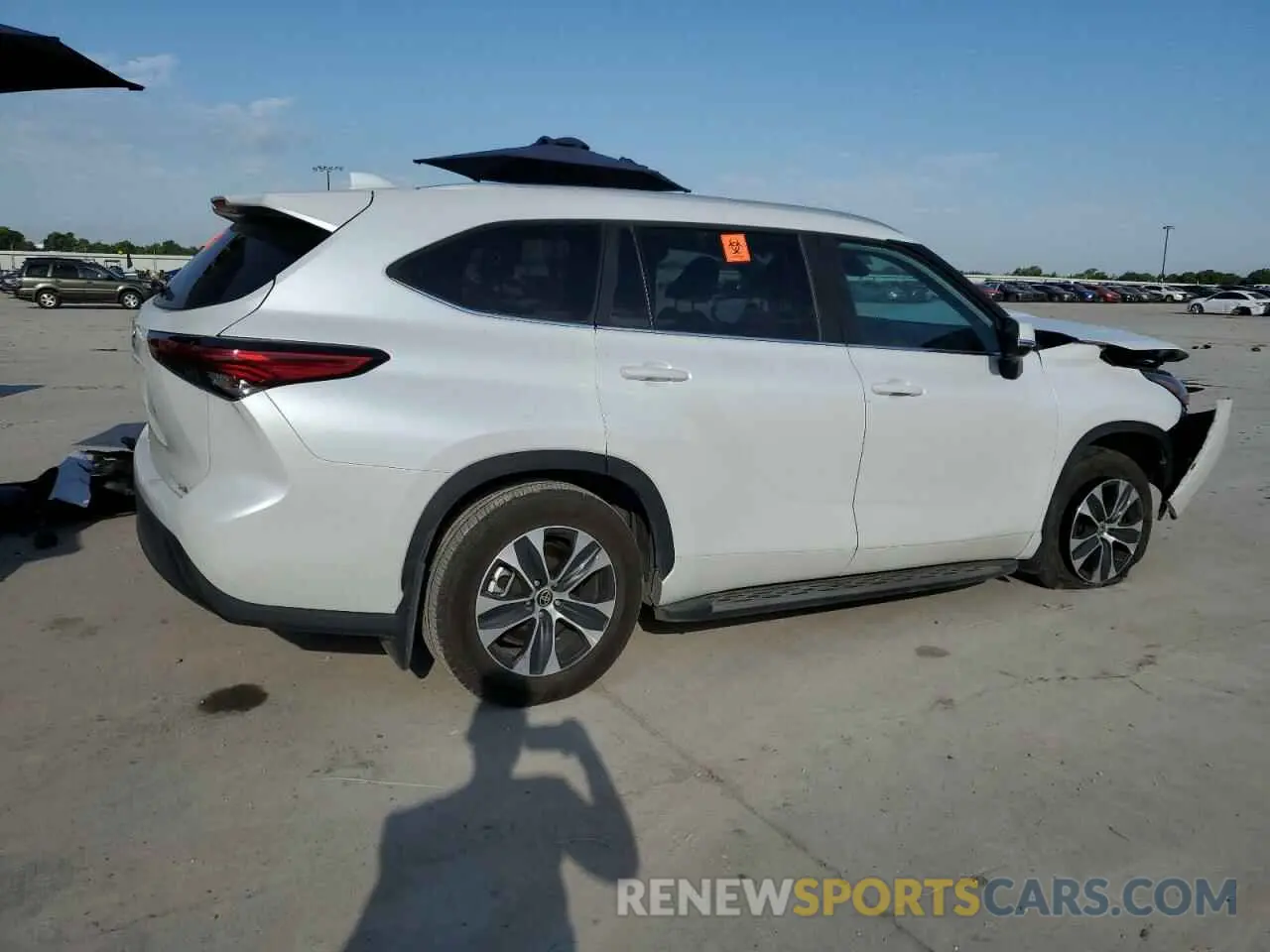 3 fotografías del automóvil dañado 5TDKDRAH7PS039200 TOYOTA HIGHLANDER 2023