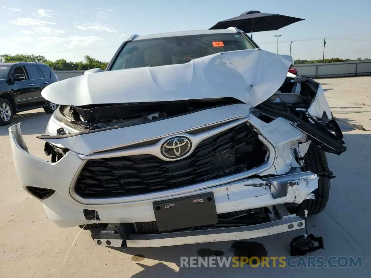 5 fotografías del automóvil dañado 5TDKDRAH7PS039200 TOYOTA HIGHLANDER 2023