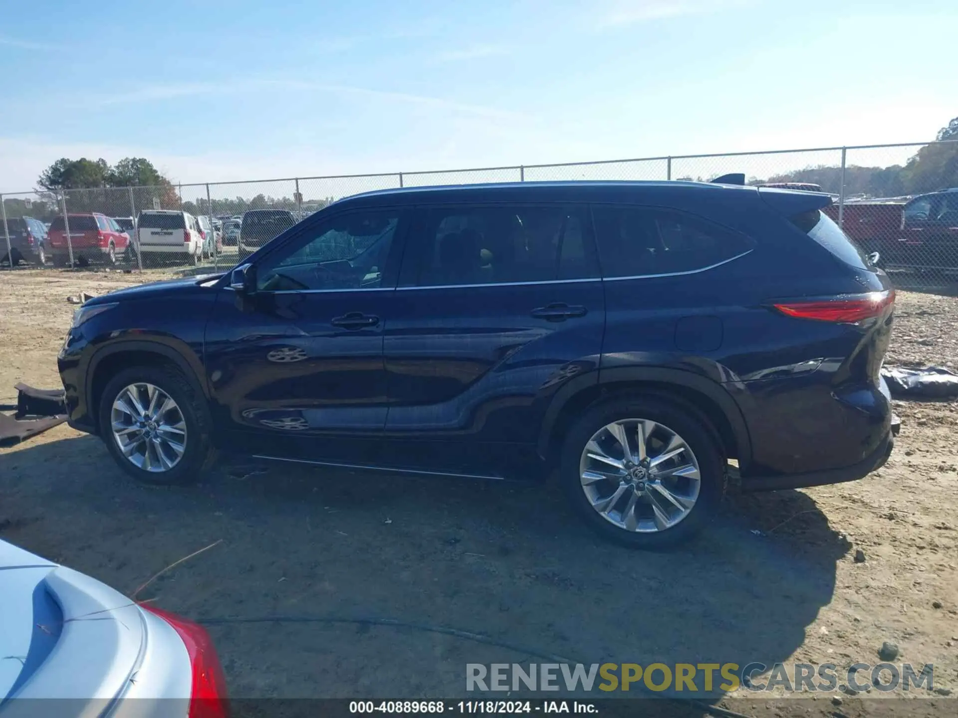 14 fotografías del automóvil dañado 5TDKDRAH7PS043196 TOYOTA HIGHLANDER 2023