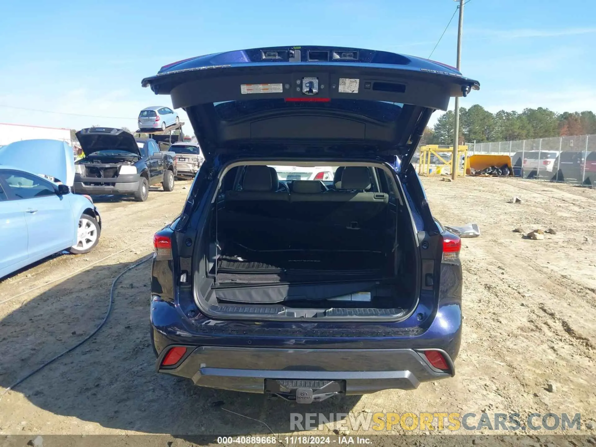 18 fotografías del automóvil dañado 5TDKDRAH7PS043196 TOYOTA HIGHLANDER 2023