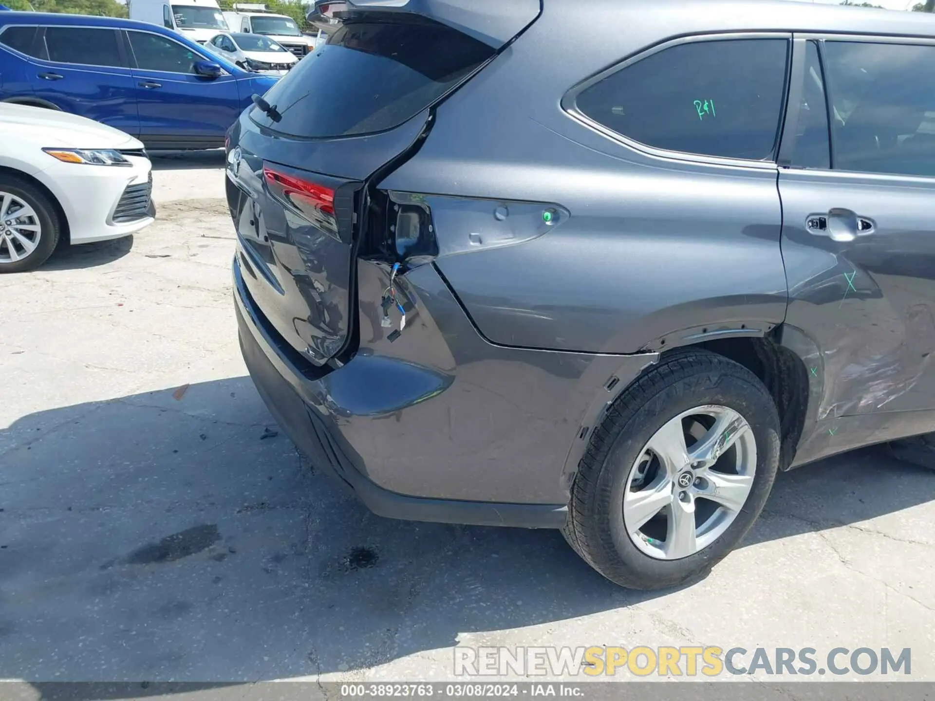 18 fotografías del automóvil dañado 5TDKDRAH7PS046647 TOYOTA HIGHLANDER 2023