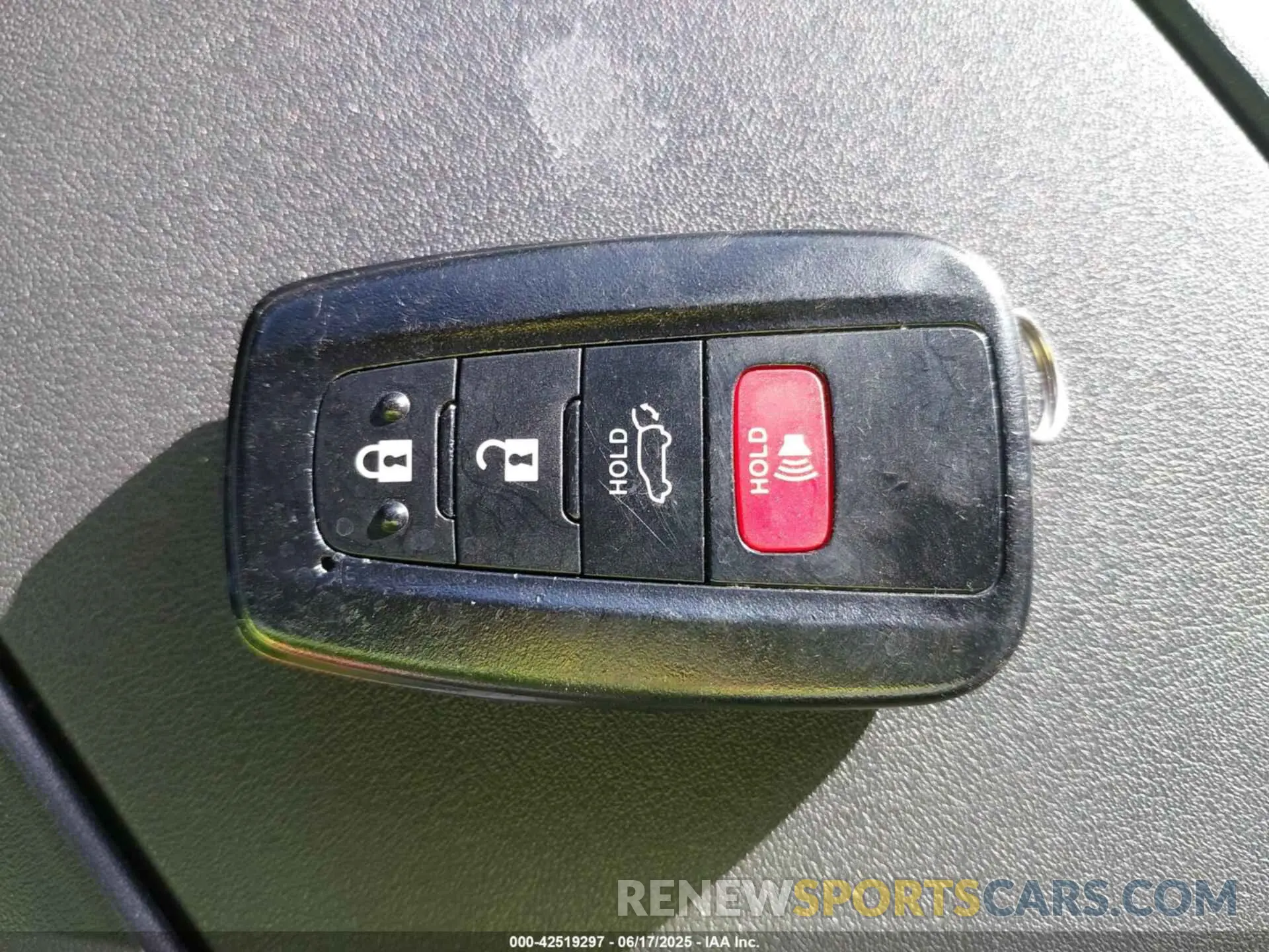 11 fotografías del automóvil dañado 5TDKDRAH7PS519611 TOYOTA HIGHLANDER 2023