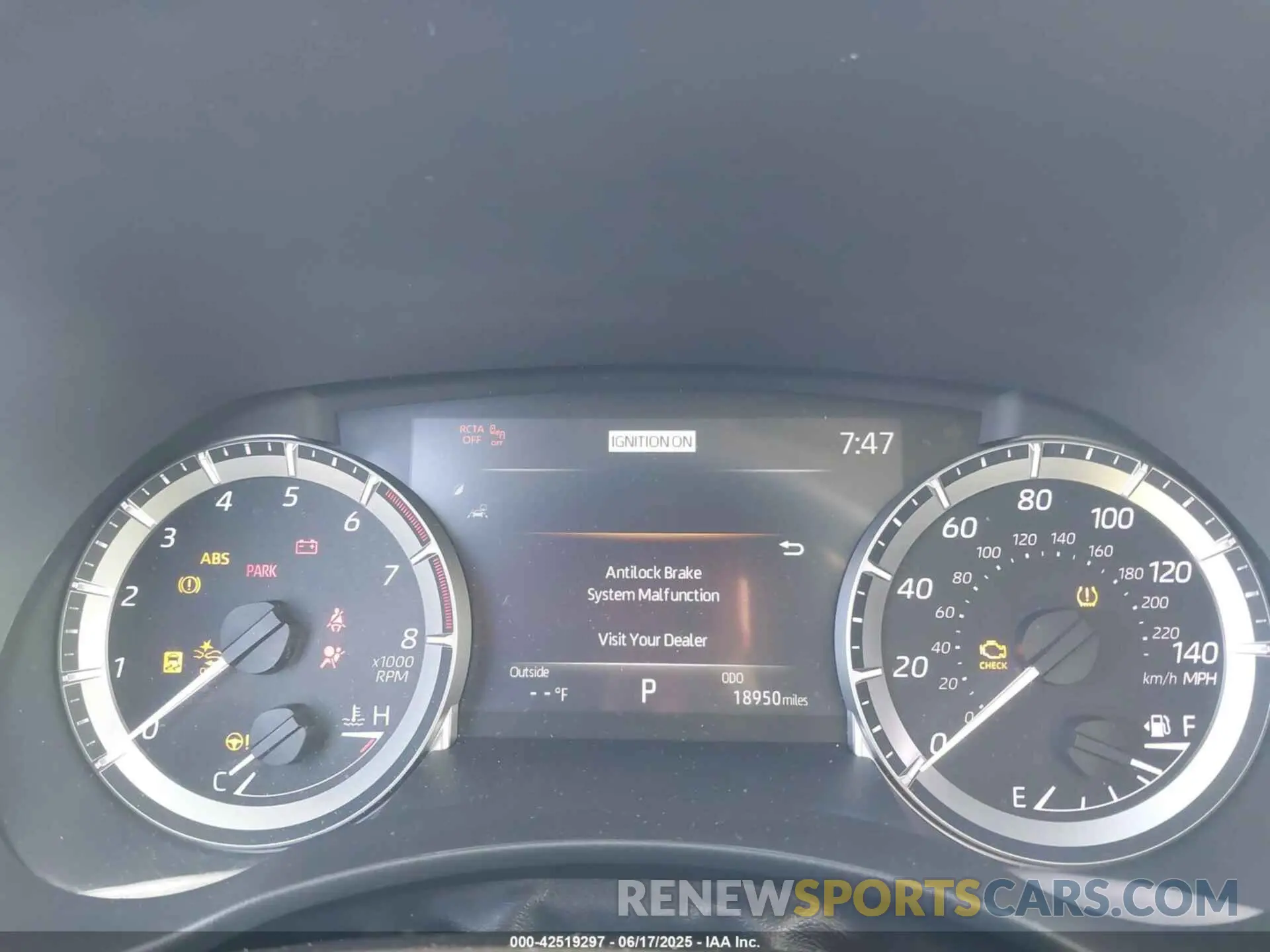 7 fotografías del automóvil dañado 5TDKDRAH7PS519611 TOYOTA HIGHLANDER 2023